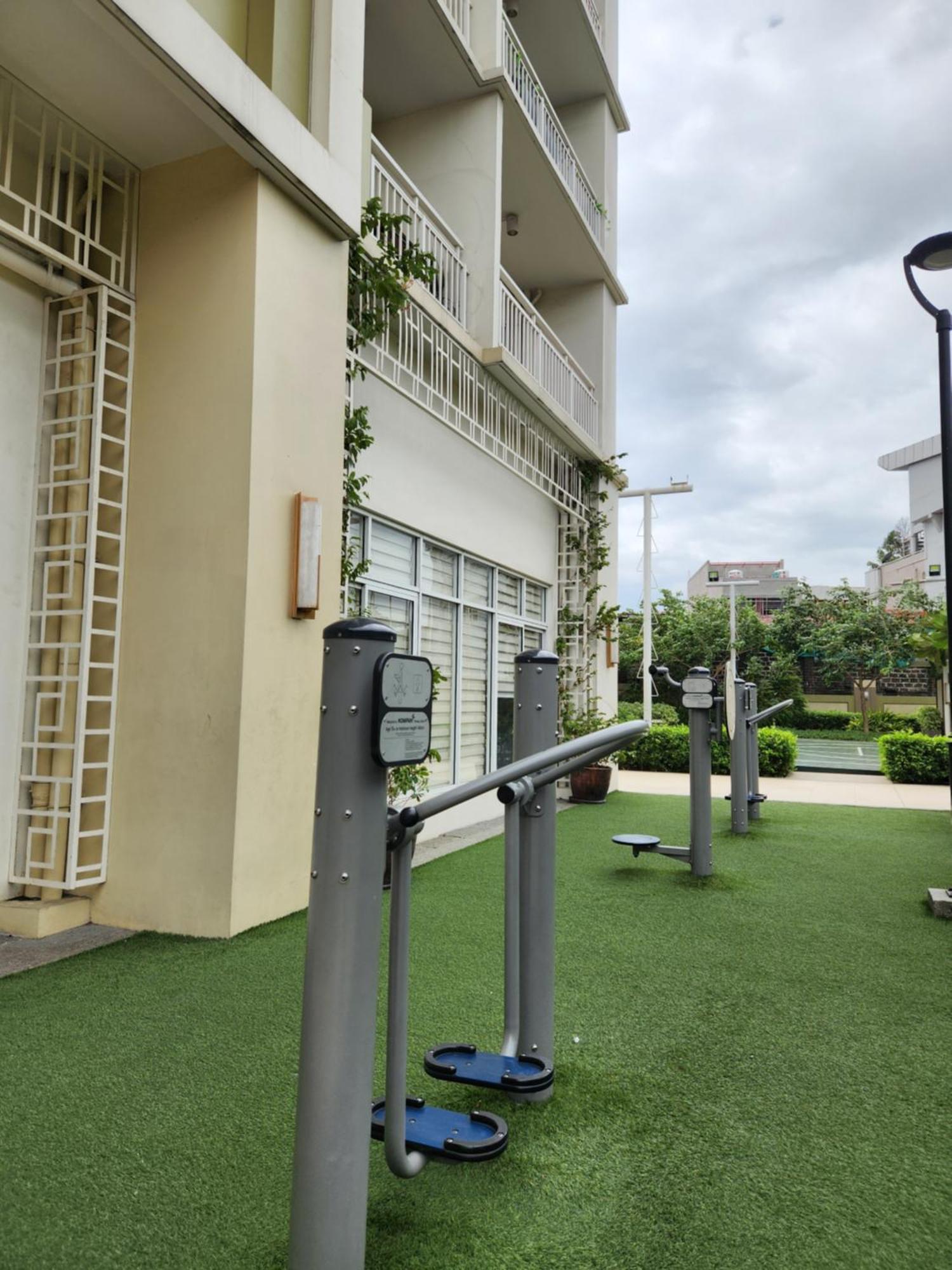 Spacious 1br 5min Walk To Ayalamall Clvlf At The Celandine *