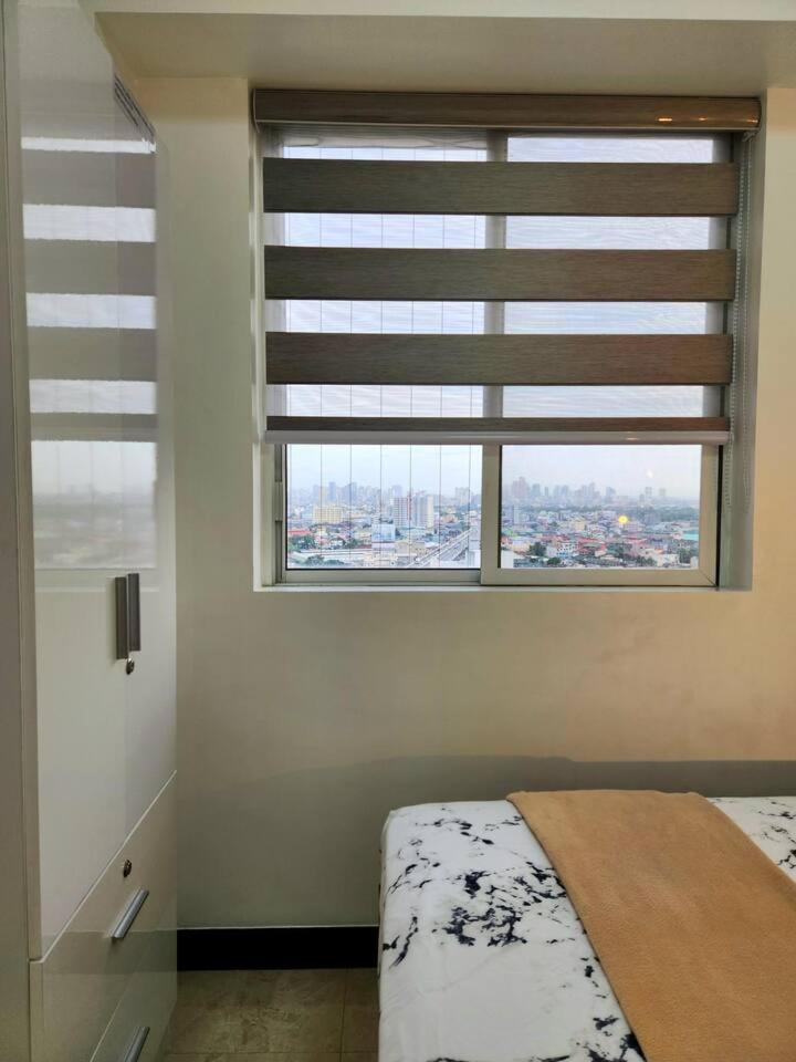 Spacious 1br 5min Walk To Ayalamall Clvlf At The Celandine
