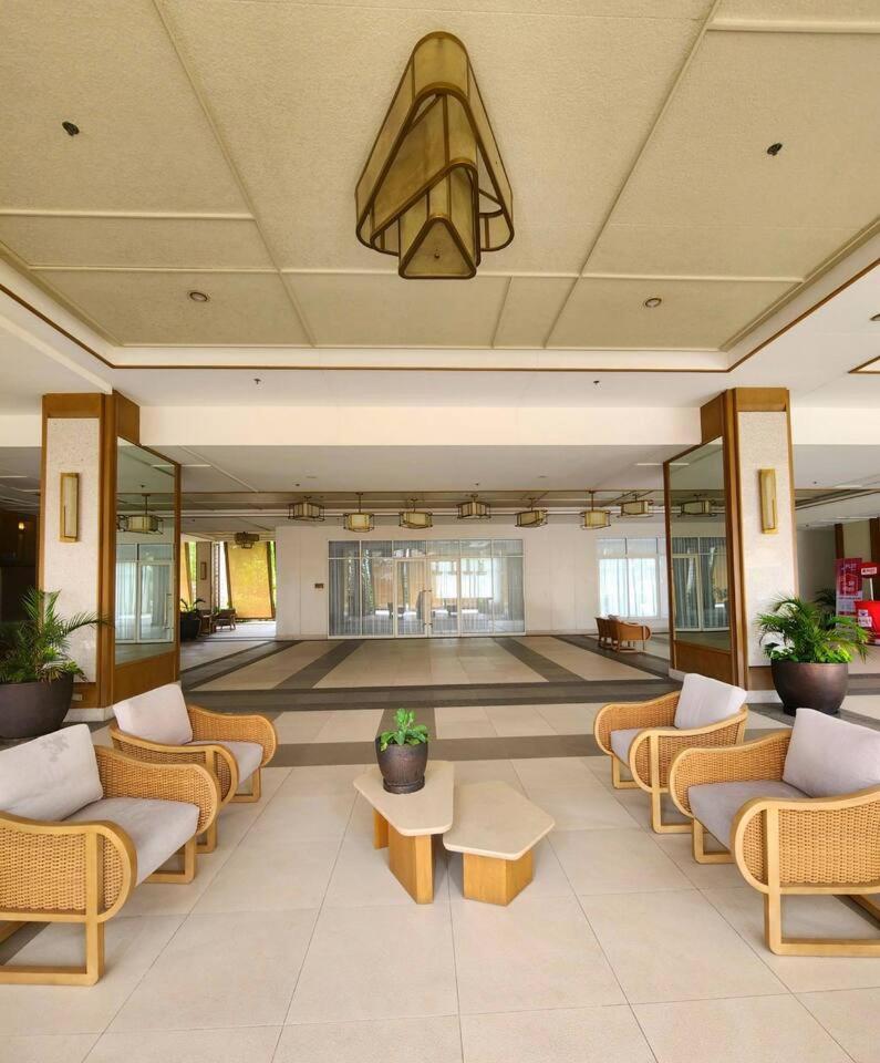 Apartment Spacious 1br 5min Walk To Ayalamall Clvlf At The Celandine Manila