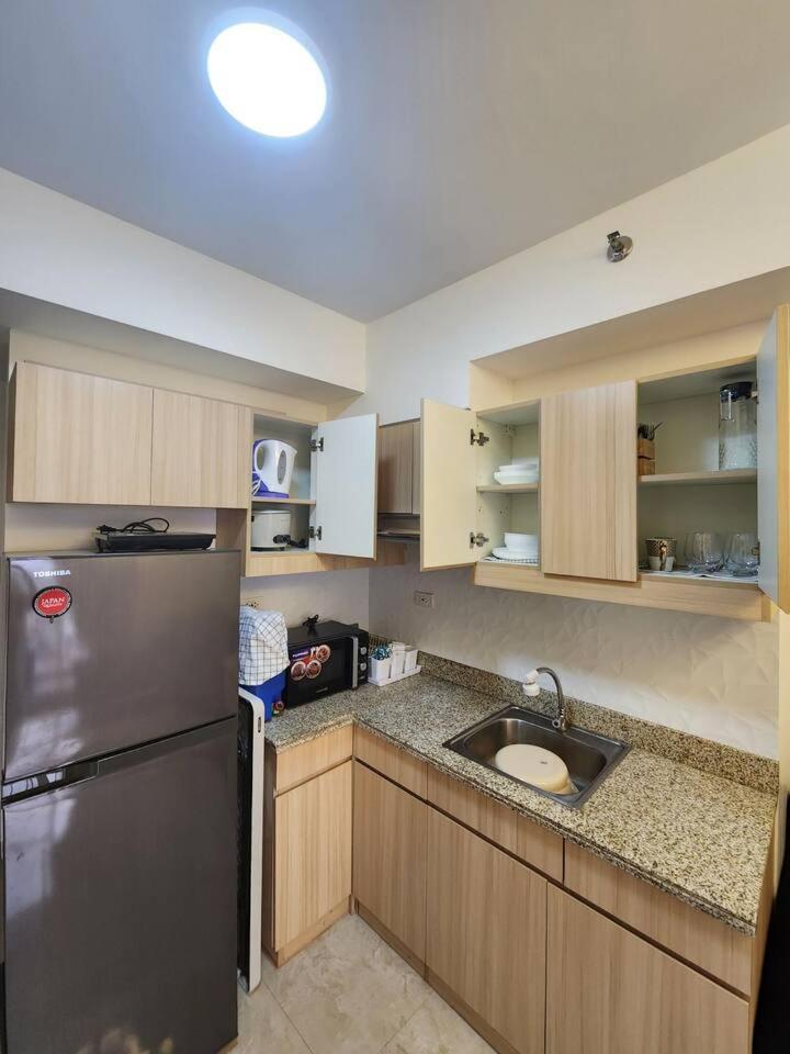 Spacious 1br 5min Walk To Ayalamall Clvlf At The Celandine * Manila