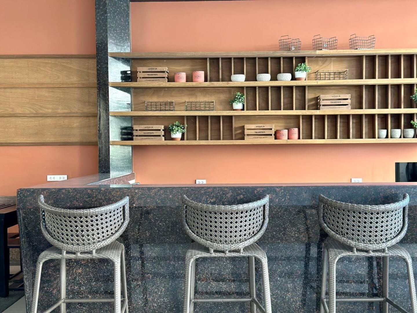 Casa Lava Near Business Districts - Bgc & Ortigas Manila