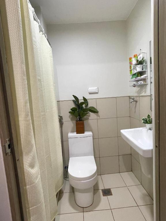 Elite King Comfort - Near Airport Apartment