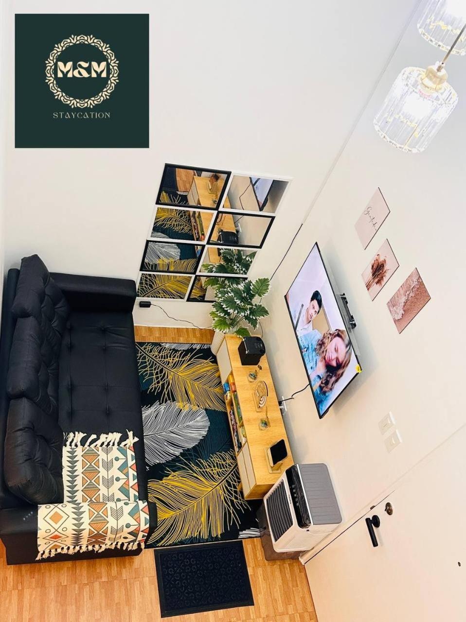 2 Bedroom And Bathroom Staycation In Mandaluyong Near Boni Mrt With Wifi And Karaoke And Pool Manila