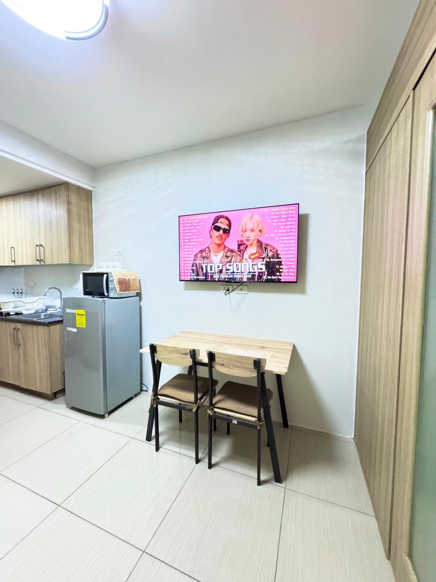 Cozy 1br Unit Near Moa With Netflix Apartment