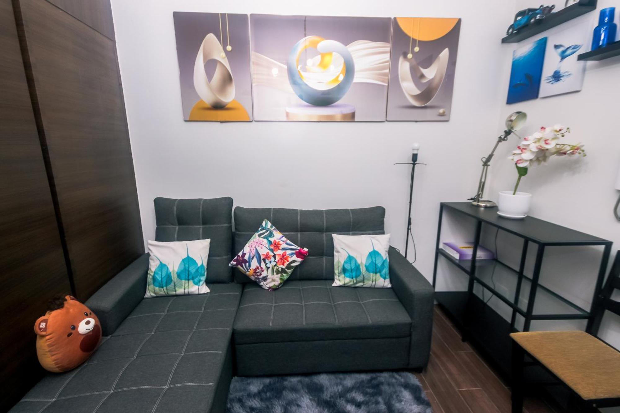 Cozy Crash Pad A Laughter Friendly Makati 2270 Gym Swim Park 300 Mbps * Manila