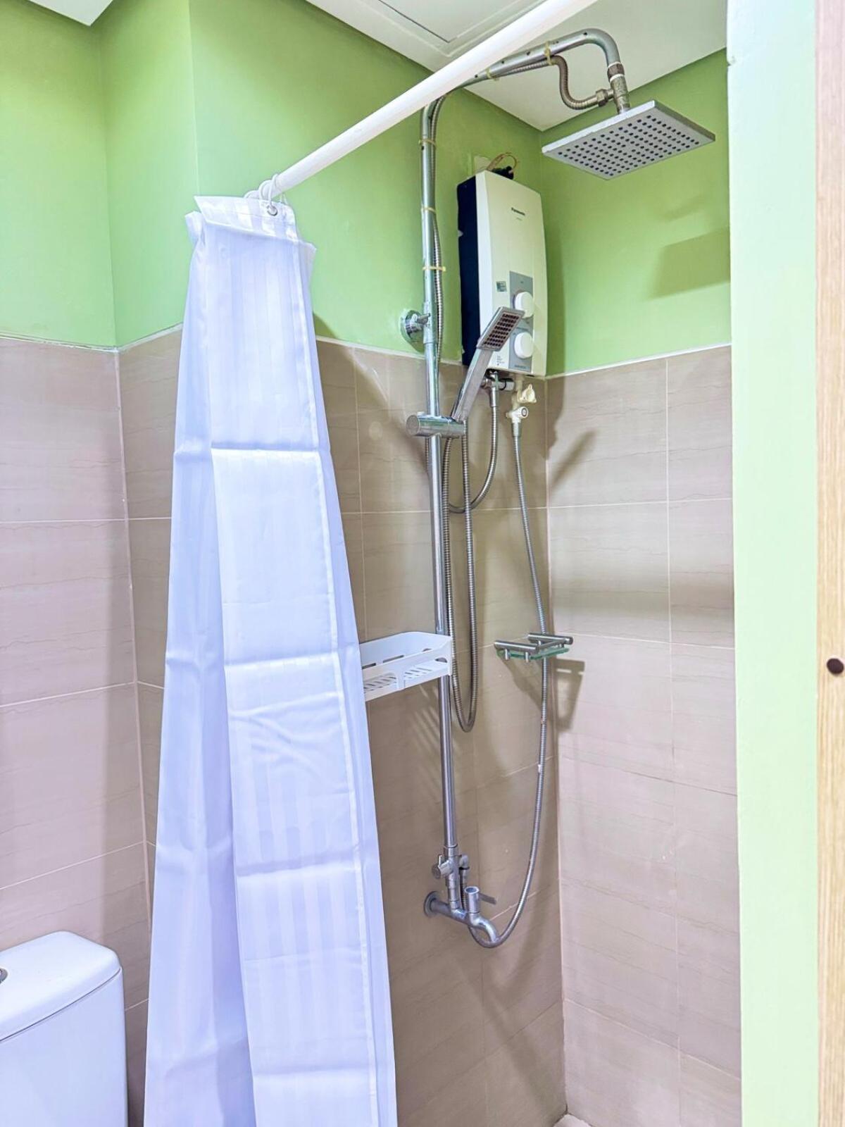 Cozy 1br Unit Near Moa With Netflix Apartment Manila