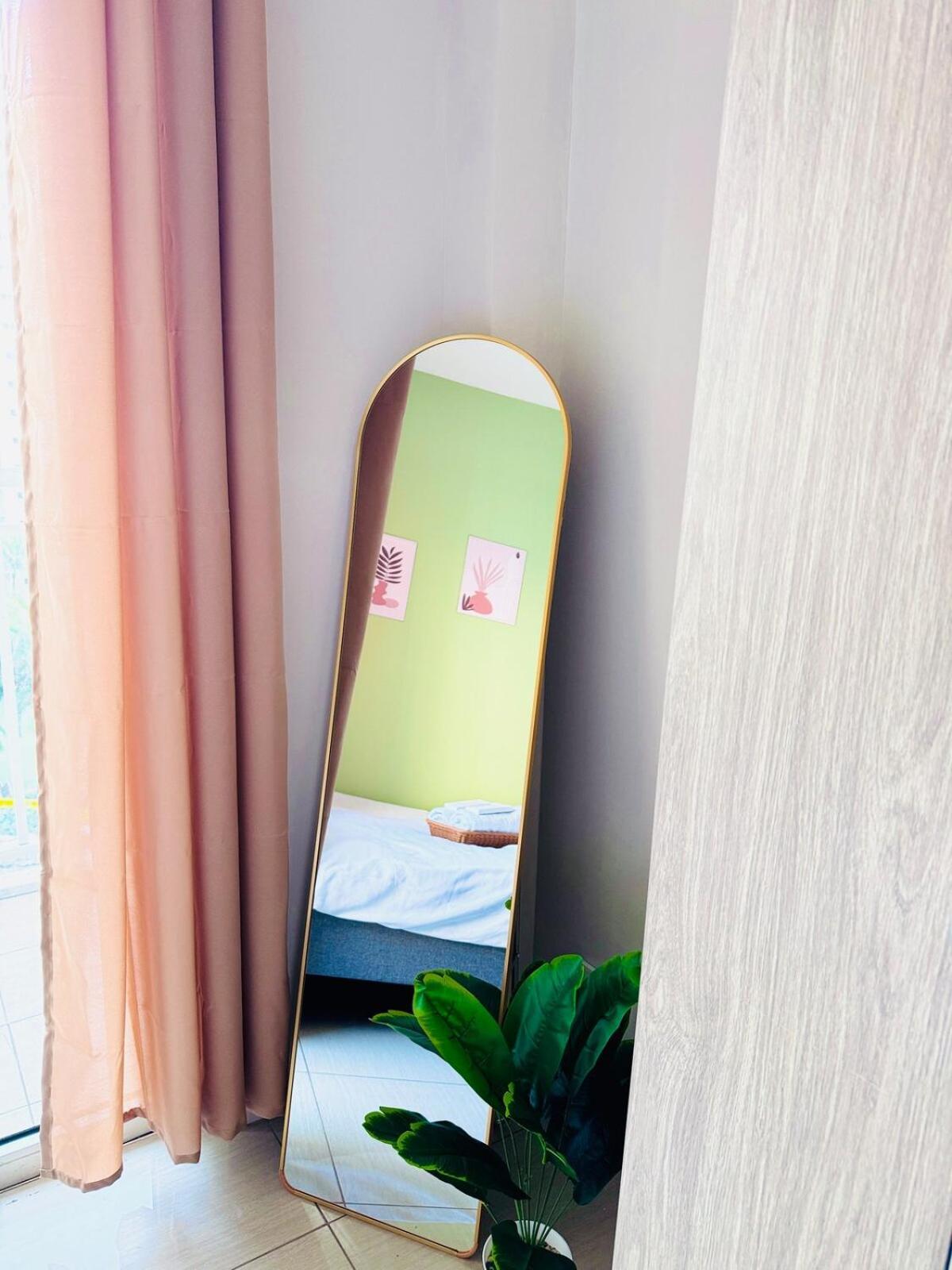 Cozy 1br Unit Near Moa With Netflix Apartment Manila