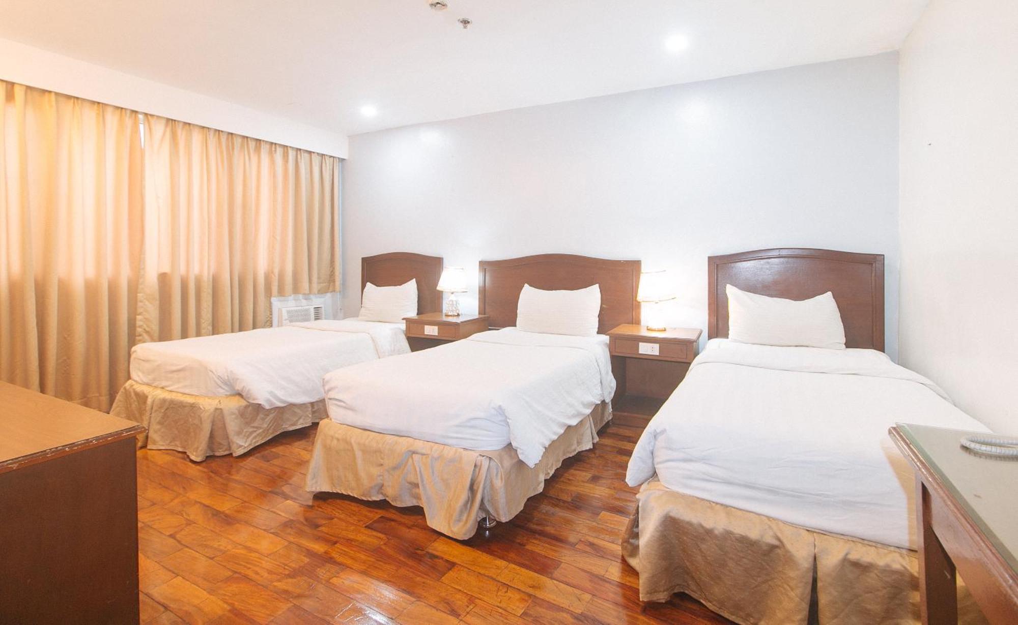 Comfy Kalaw By Reddoorz * Manila