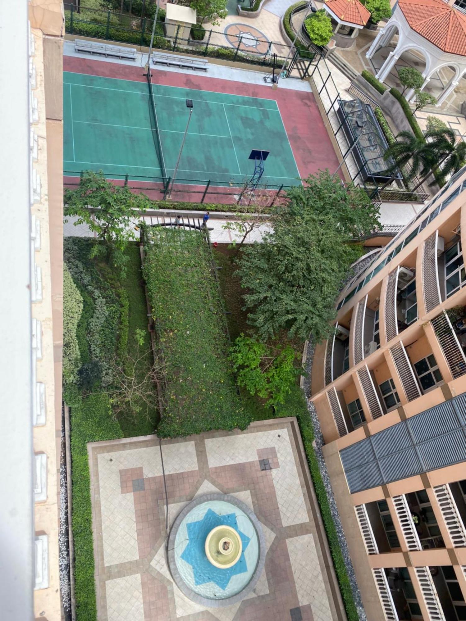 Staycation At The Venice Luxury Residences - Tower A Near Venice Grand Canal, Mckinley Hills *