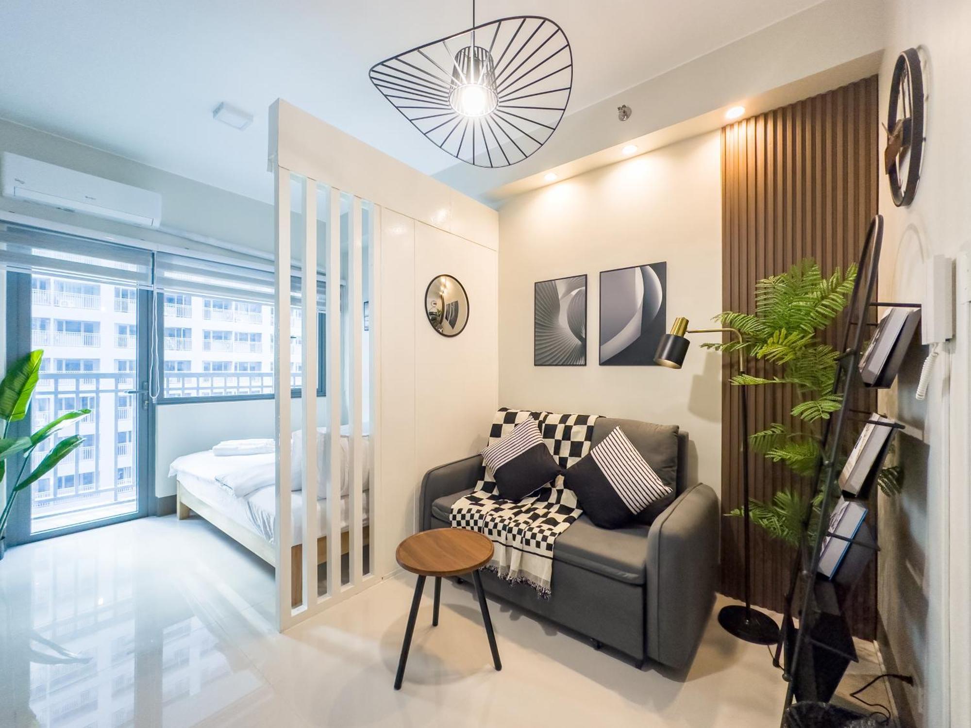 Gemstonebr In Smdc Fame Residences Apartment