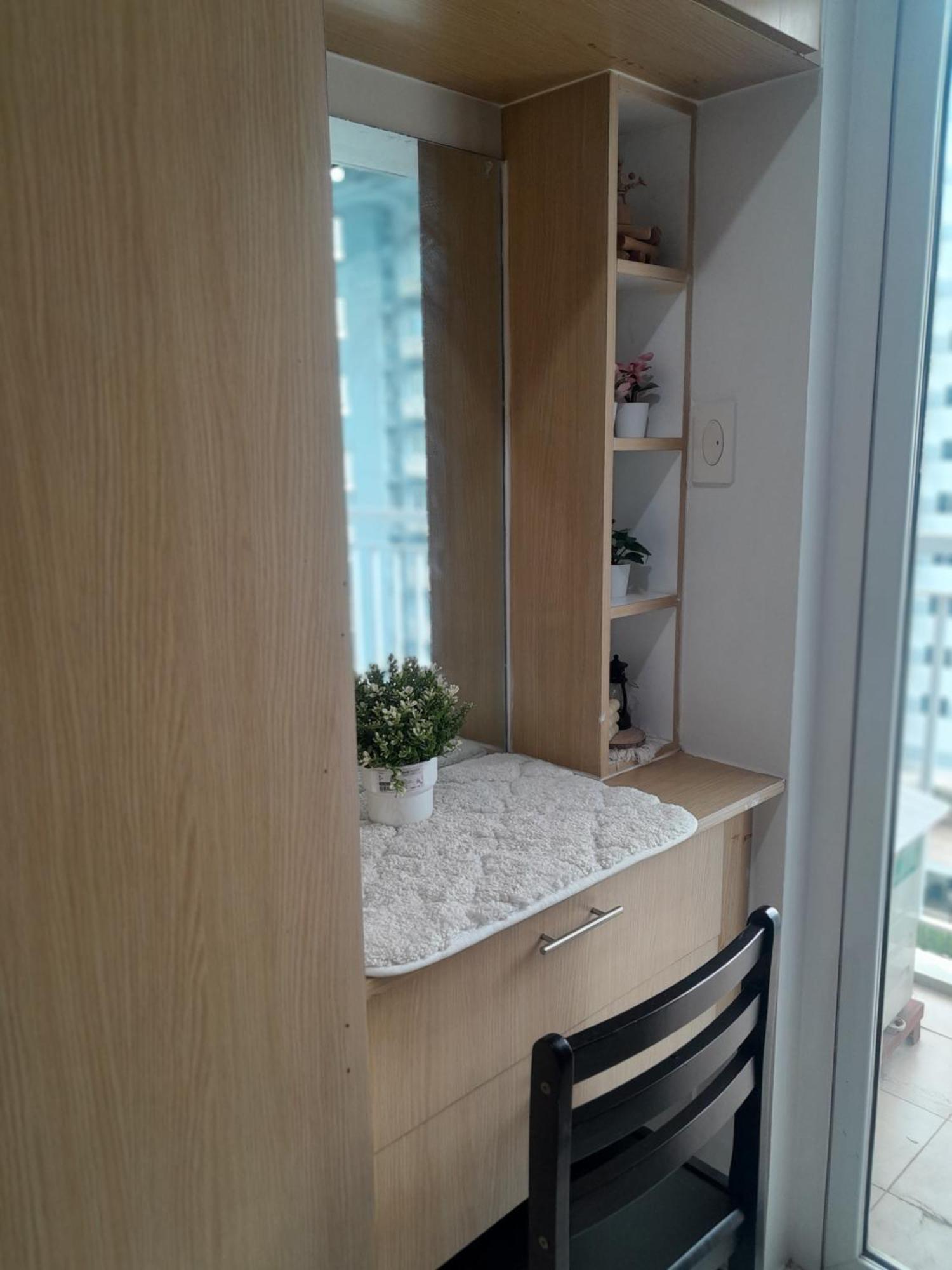 Dash Shell Residences *
