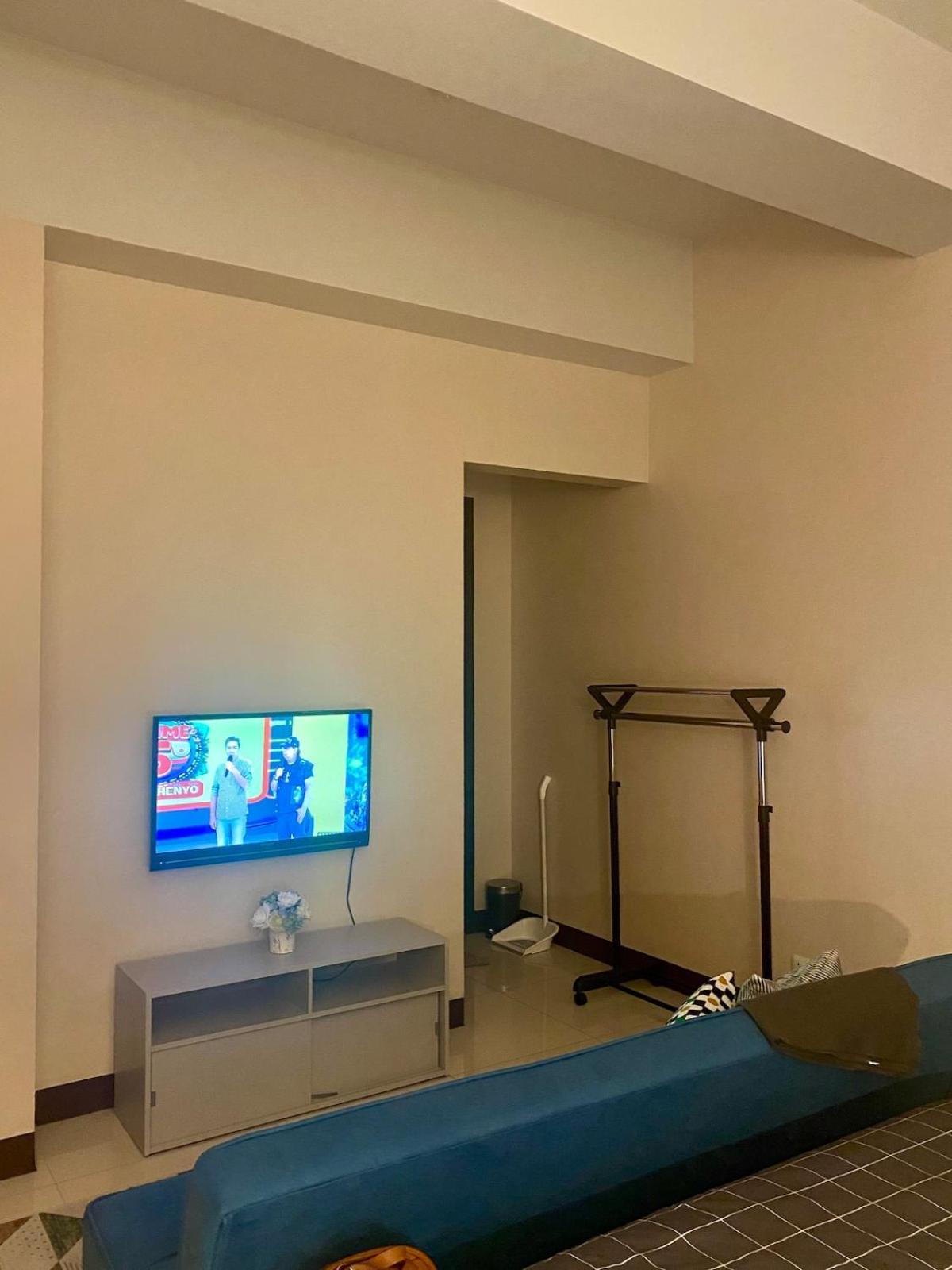 Apartment Flat At 101 Newport Boulevard