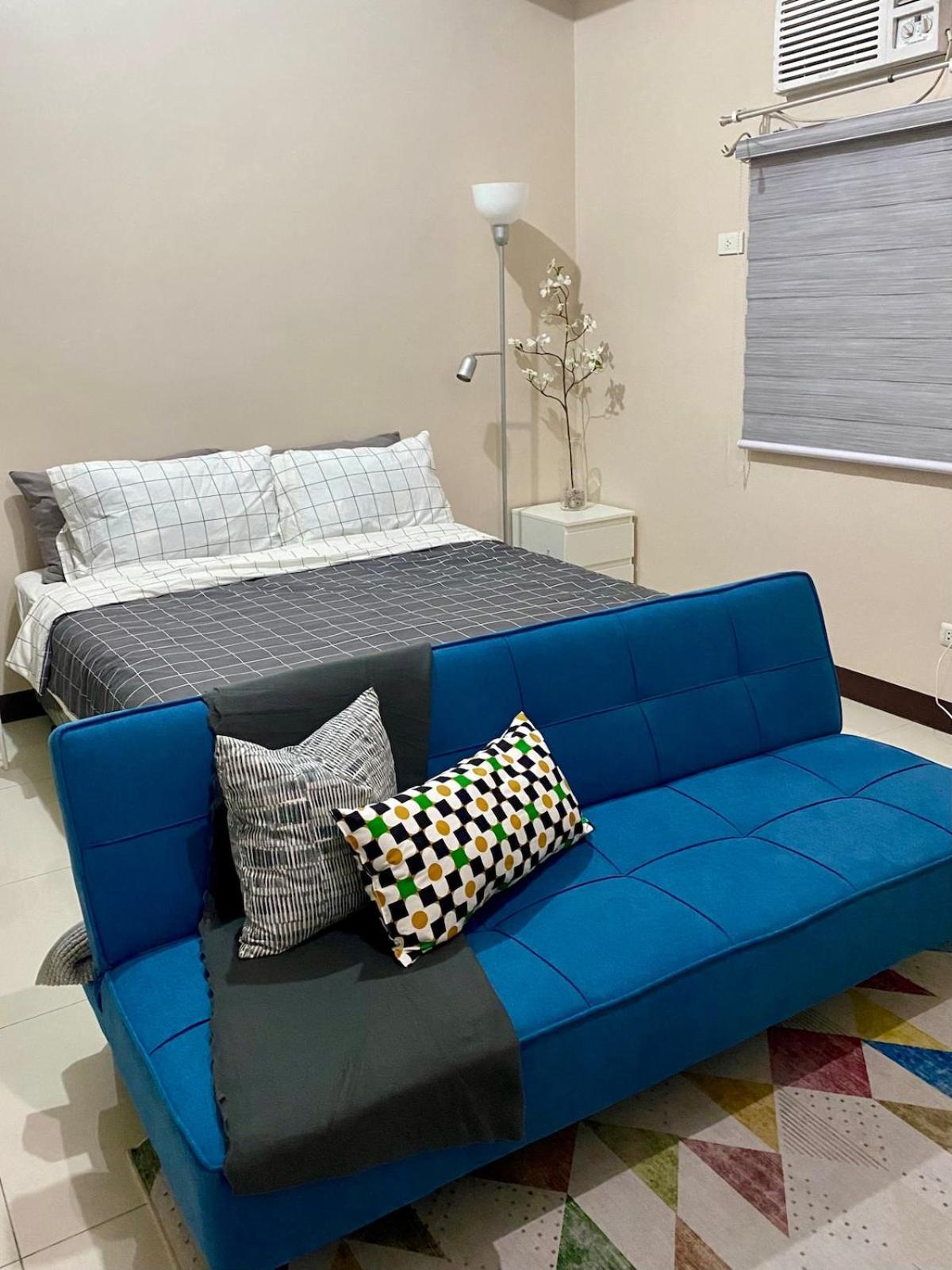 Flat At 101 Newport Boulevard * Manila