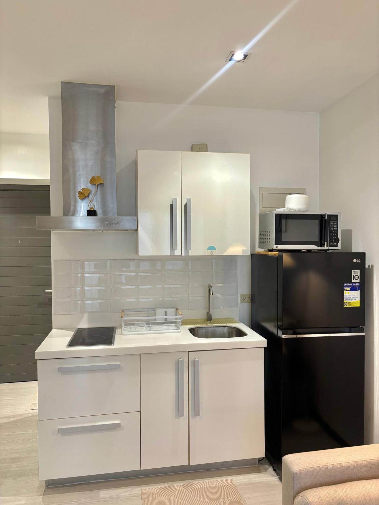 Elixirstaycation At Knightsbridge Residences Aparthotel *