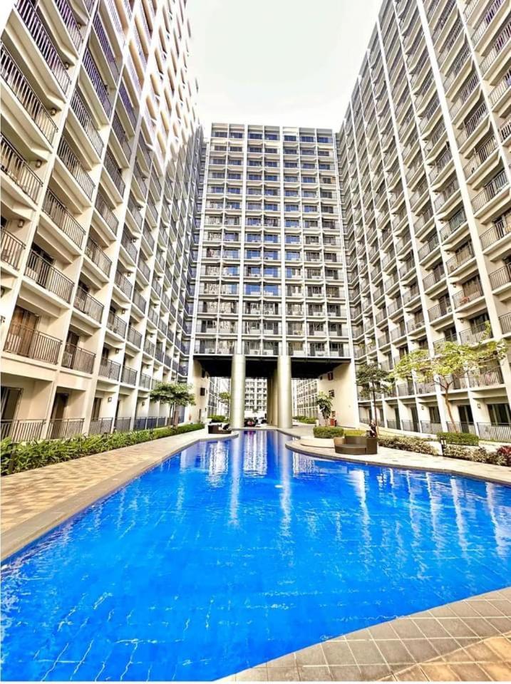 Manila, Pasay Near Moa And Airport Manila