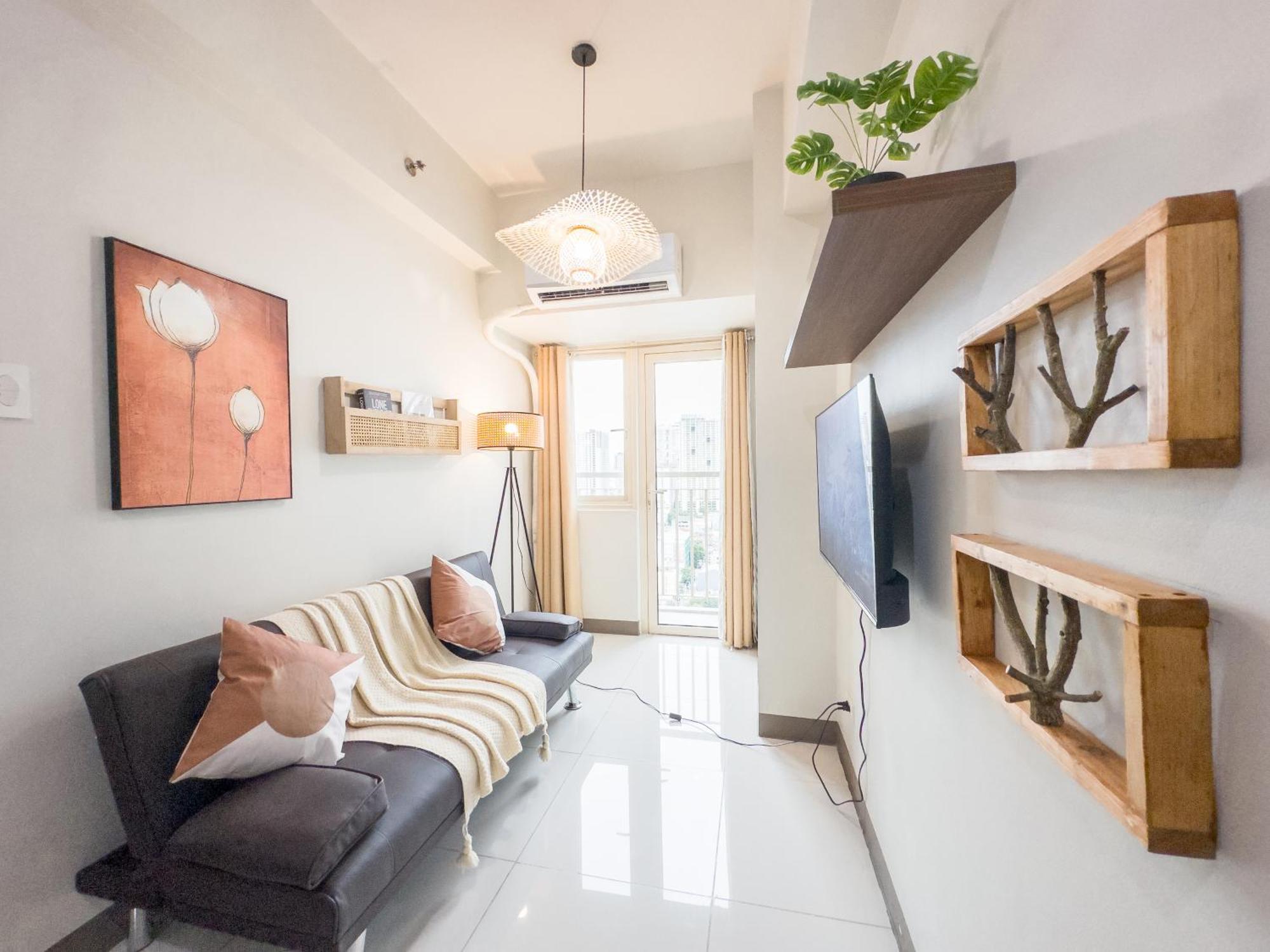 Gemstonebr In Smdc Coast Residences Apartment *