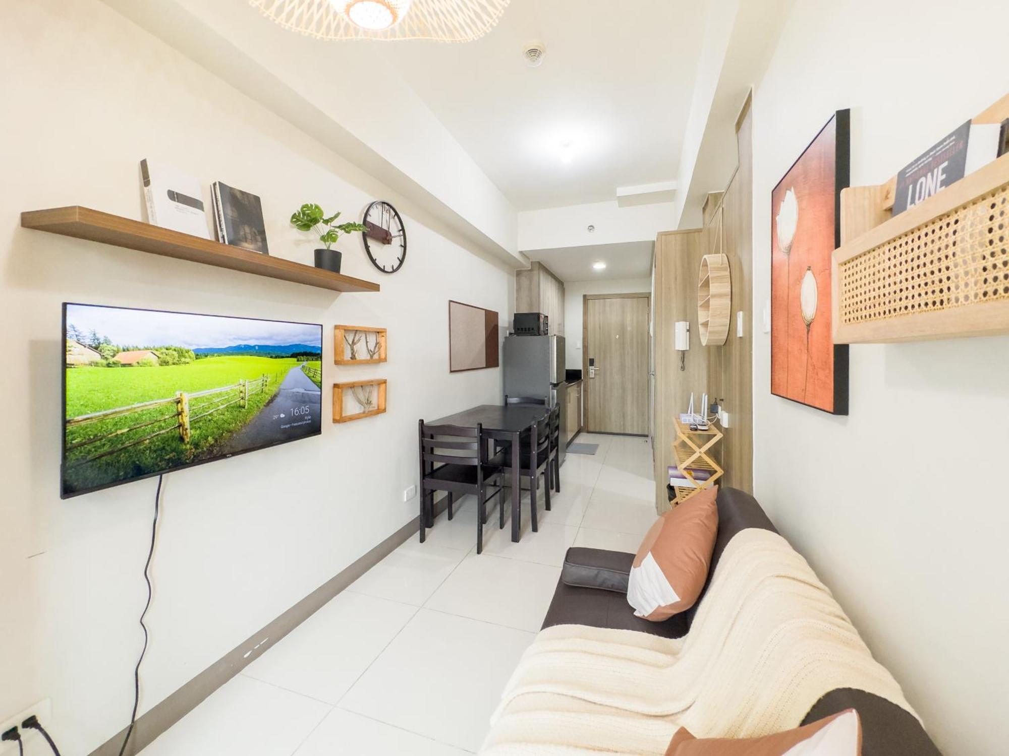 Gemstonebr In Smdc Coast Residences Manila