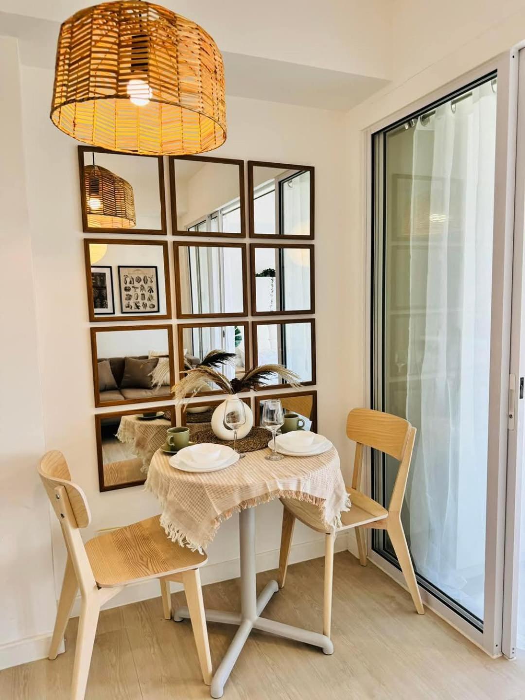 Apartment Cornelia Street At Azure Urban Residences Manila