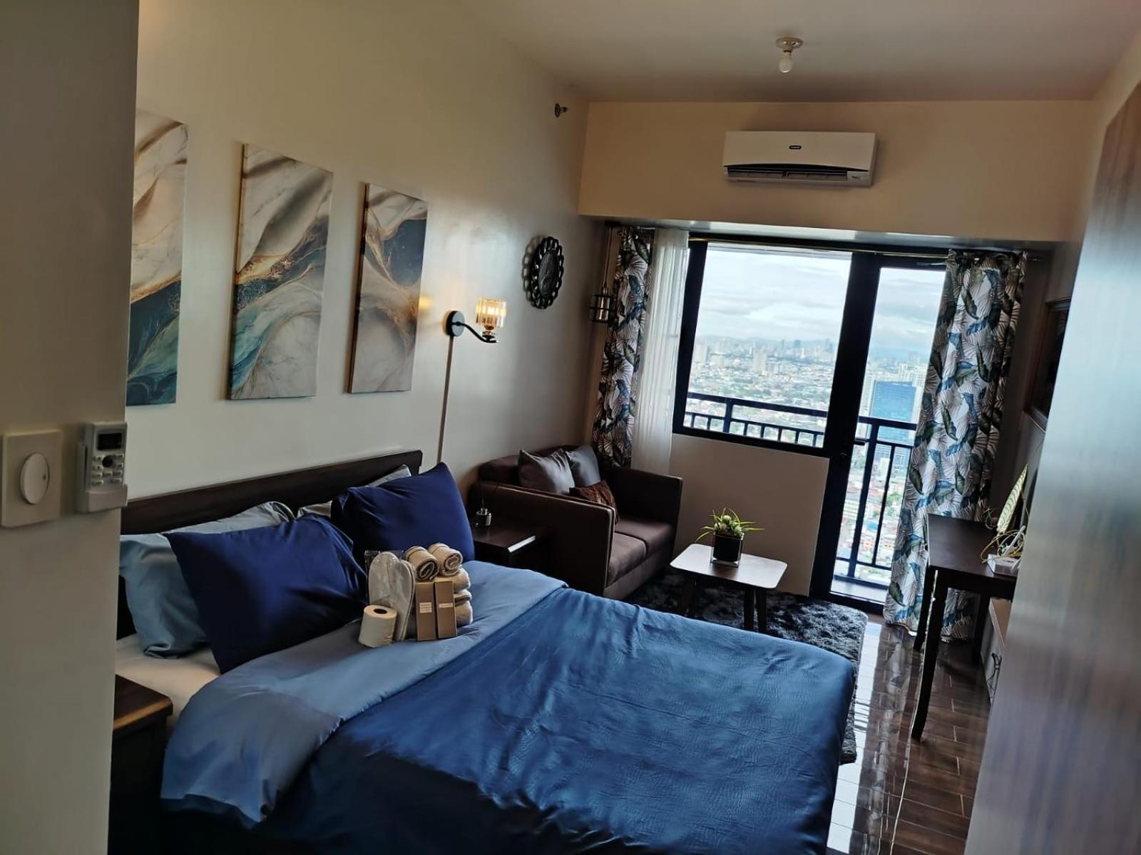 Modern-studio With Balcony Stunning View *