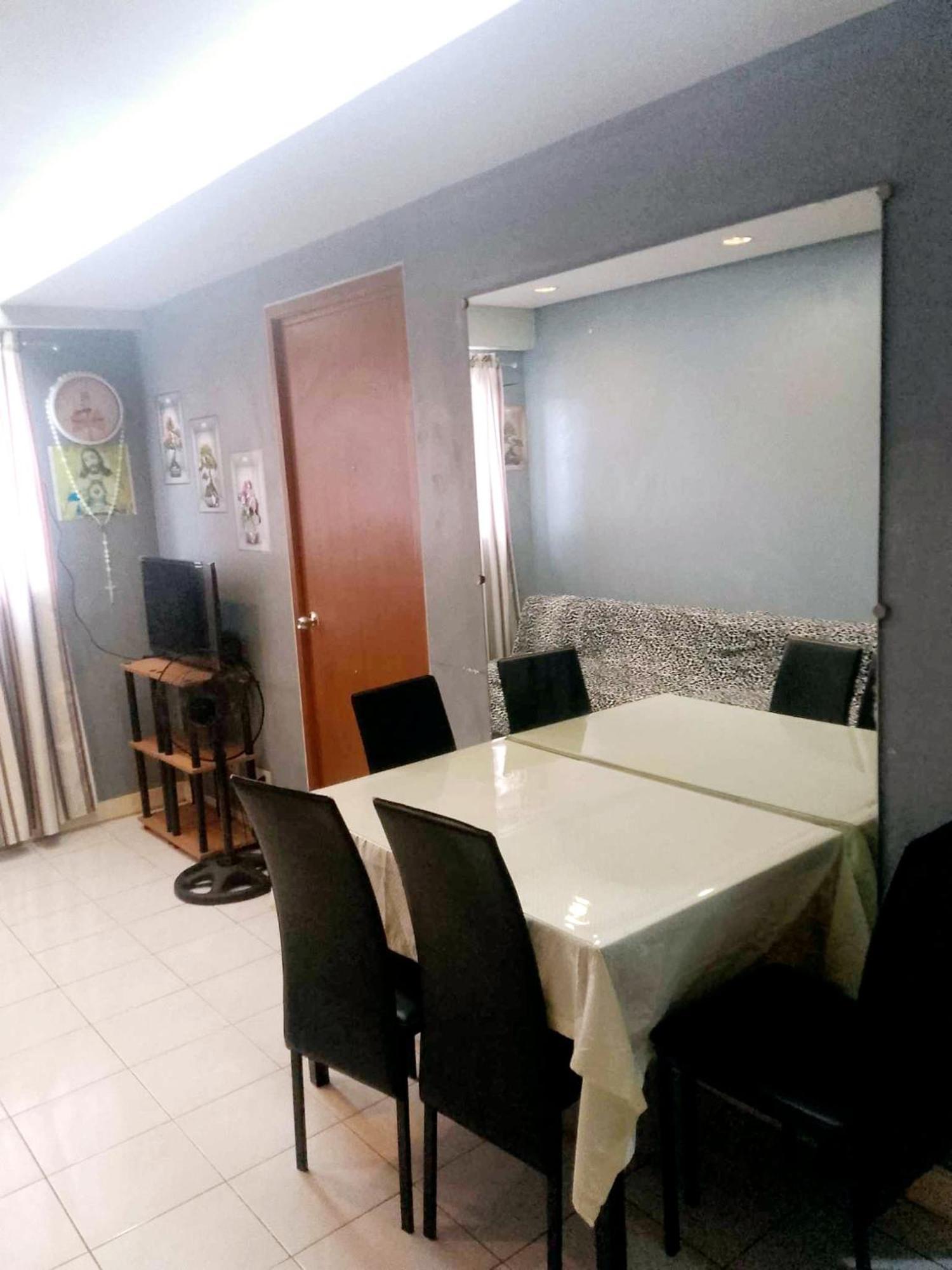 John & Jazz Staycation Apartment