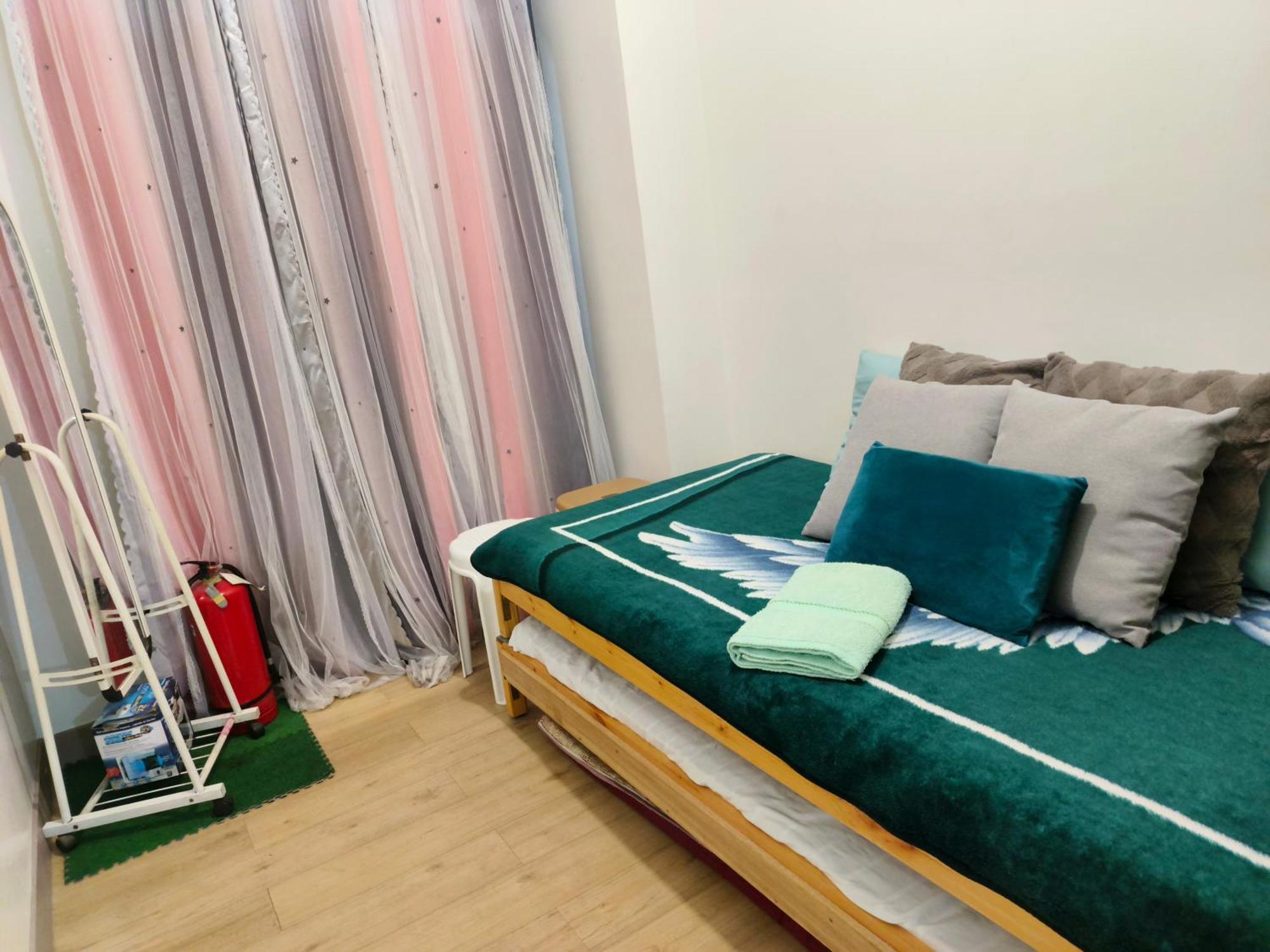 Charles Haven's Crib - Spring Residences Aparthotel Paranaque City