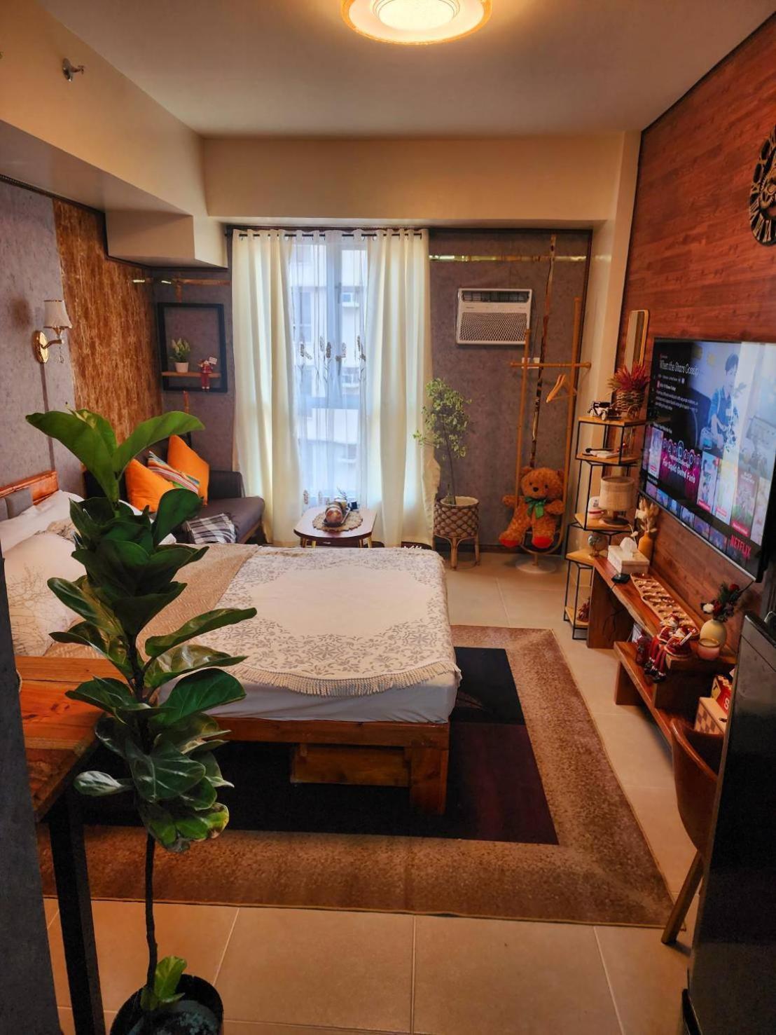 Modern Rustic Unit In Front Of Mall And Near Naia Terminal Aparthotel Paranaque City