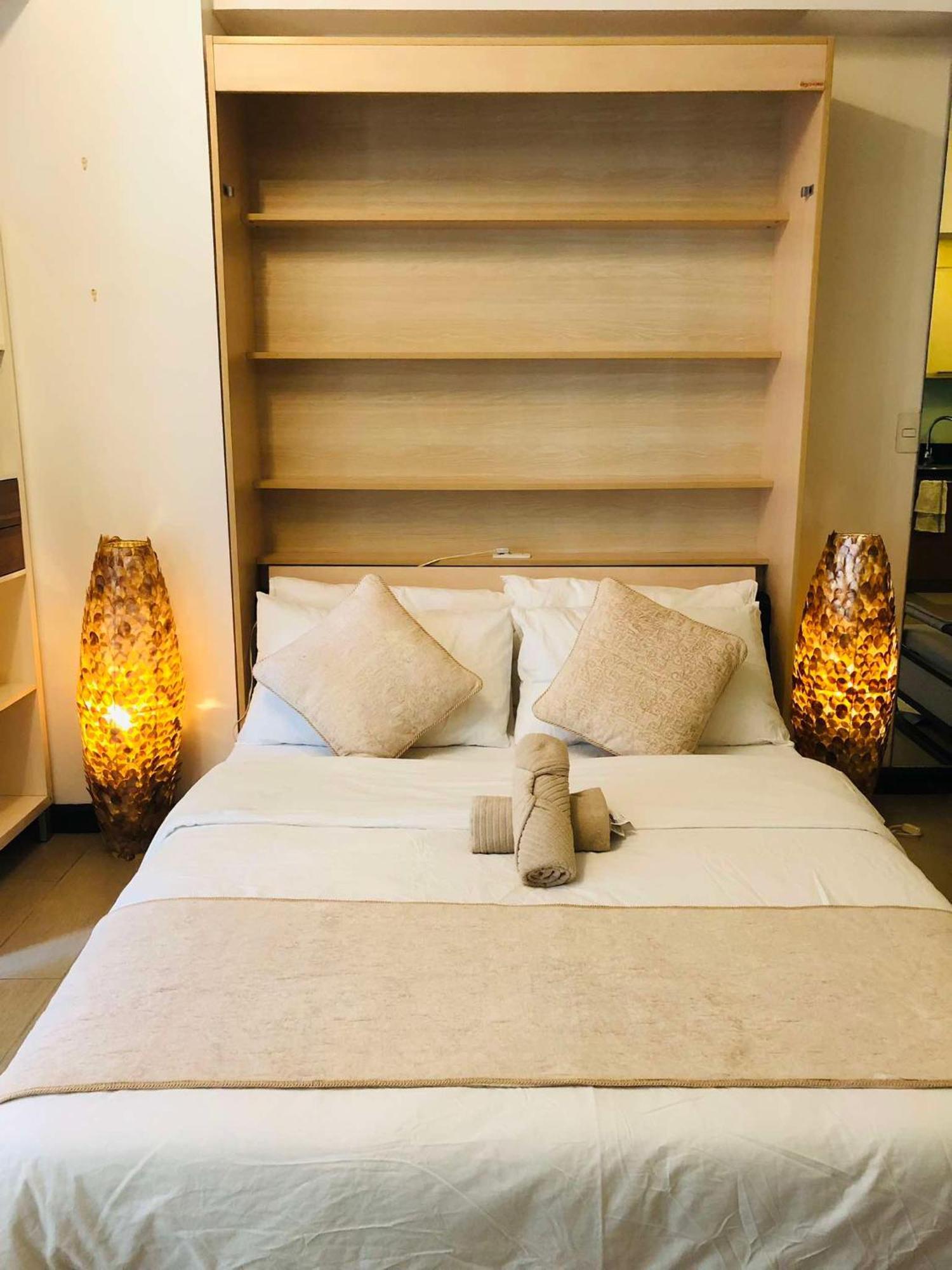 Staycation At The Venice Luxury Residences - Tower A Near Venice Grand Canal, Mckinley Hills Manila