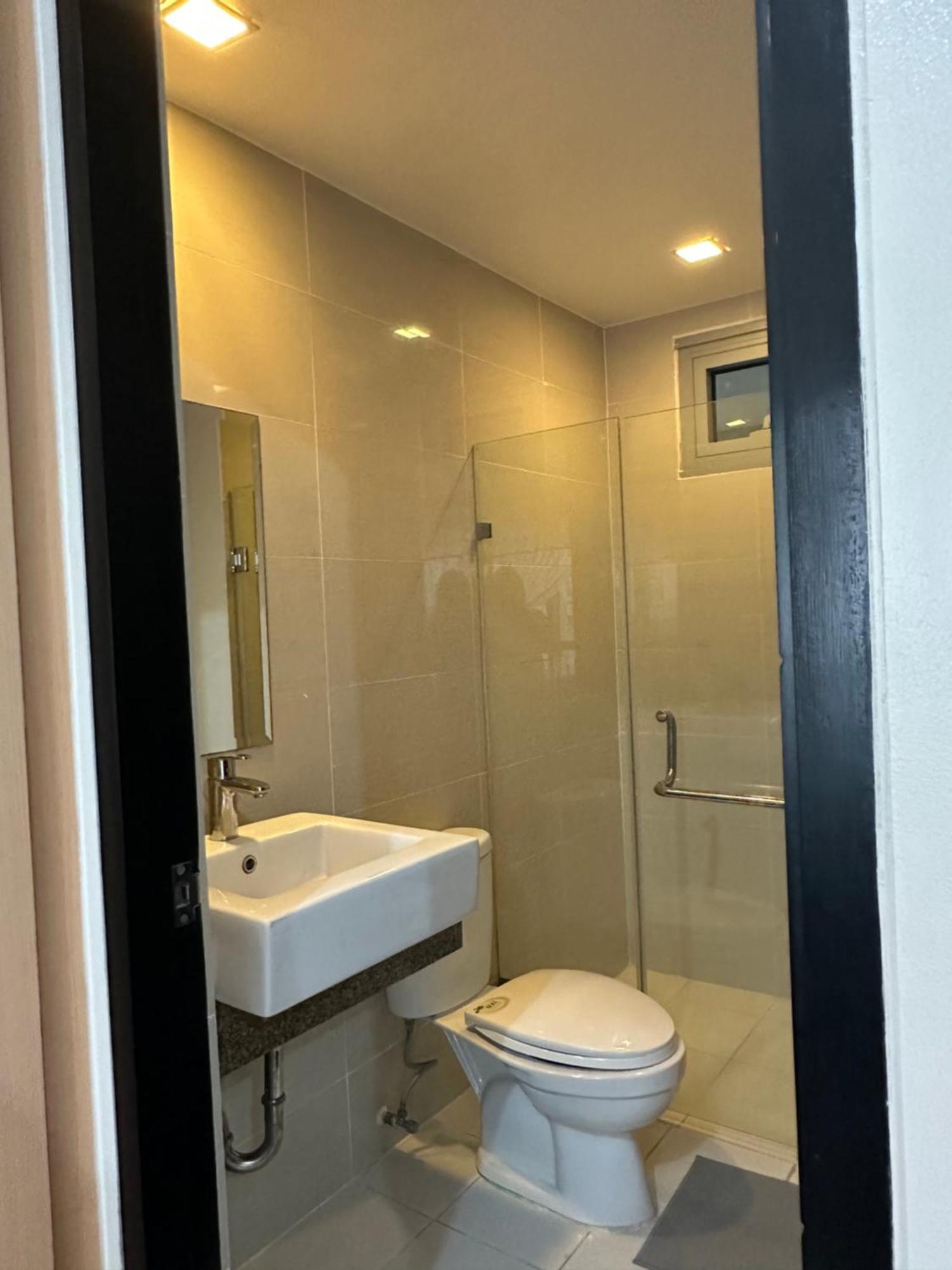 Aparthotel With Pool And Gym Free Access Manila