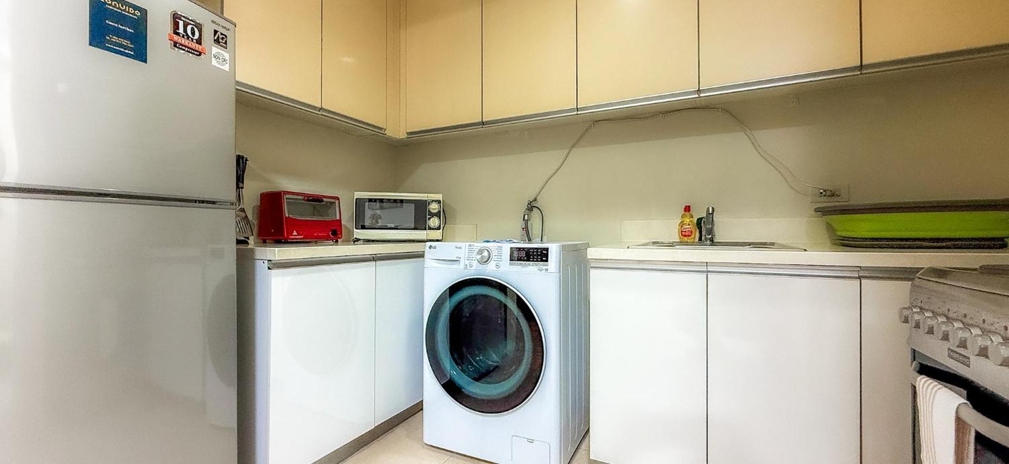 Full-serviced Residential In The Infinity, Bgc *