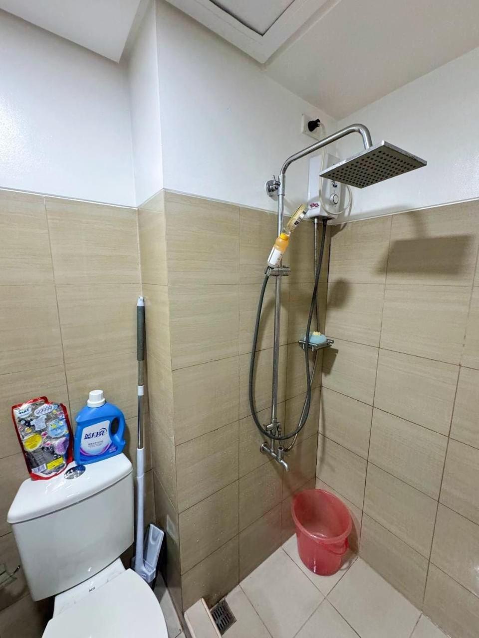 Shore 1 Tower C1 17floor Apartment Manila