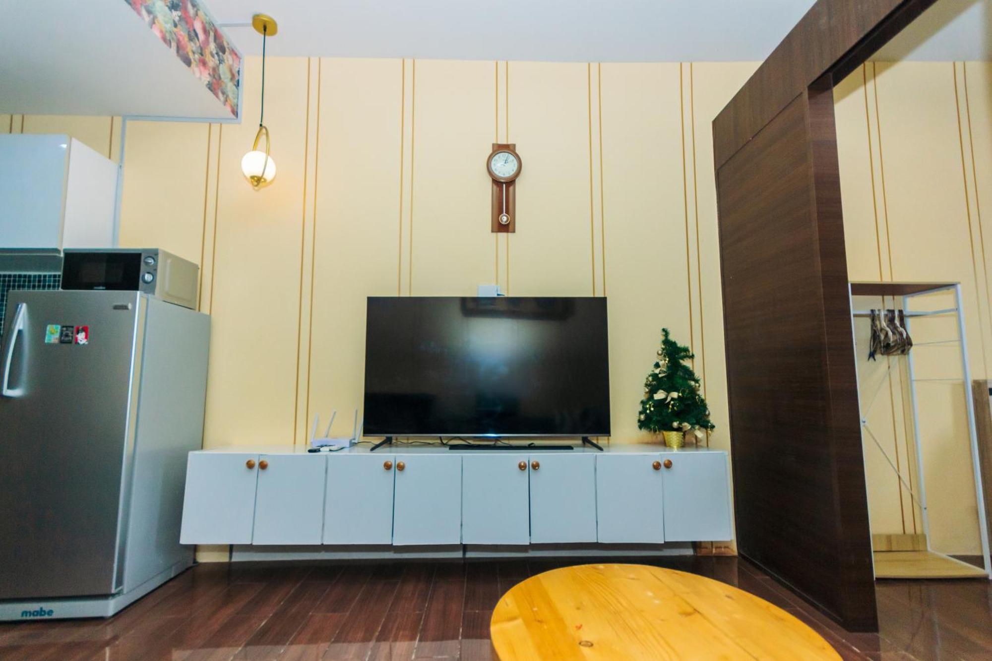 Apartment The Vibrant Cool 4254 Memorable Swim Gym Park Laugh