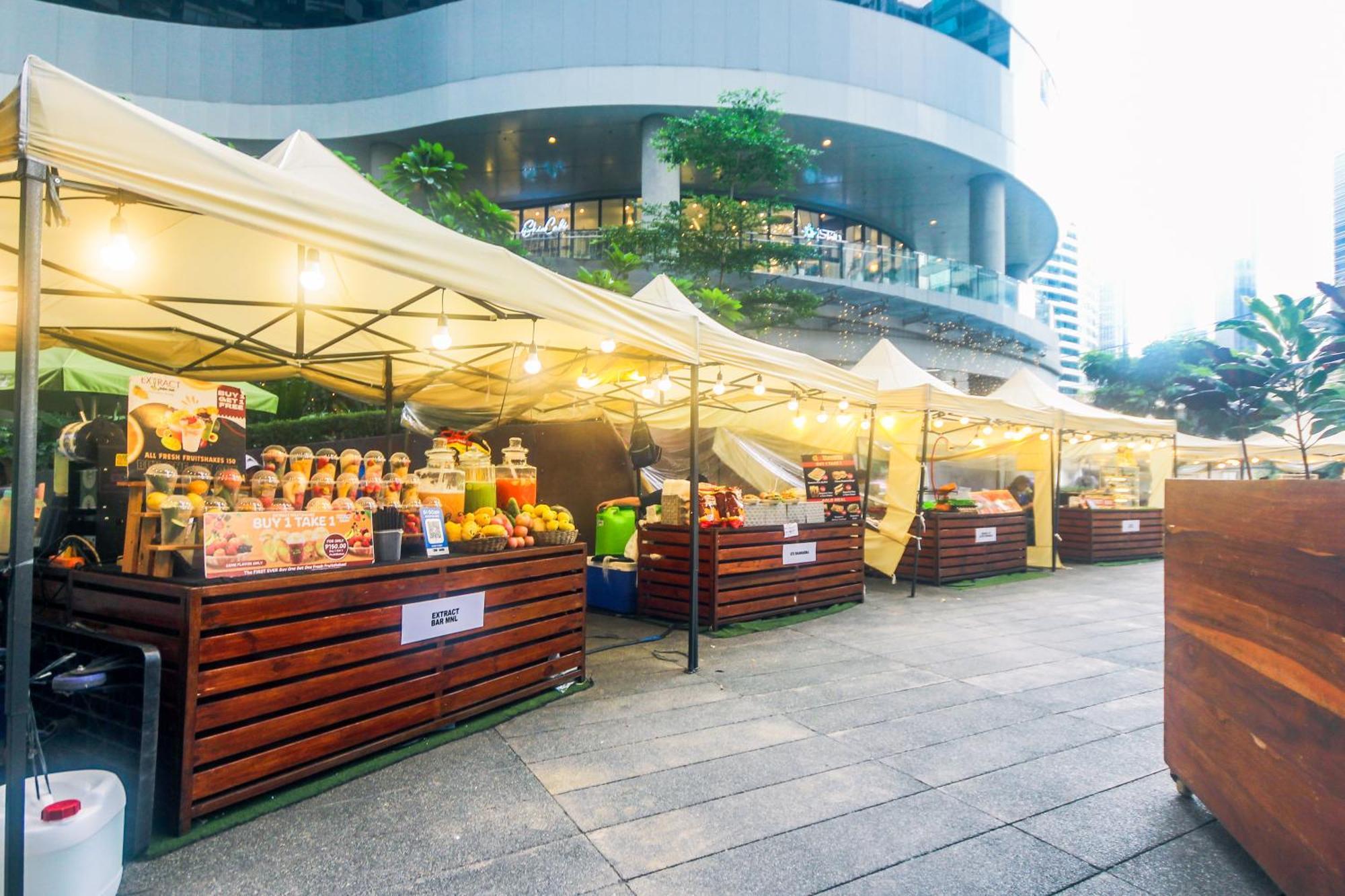 Urban Hideaway Cozy Makati Giggles Swim Gym Park Laugh Eat 3352 Apartment *