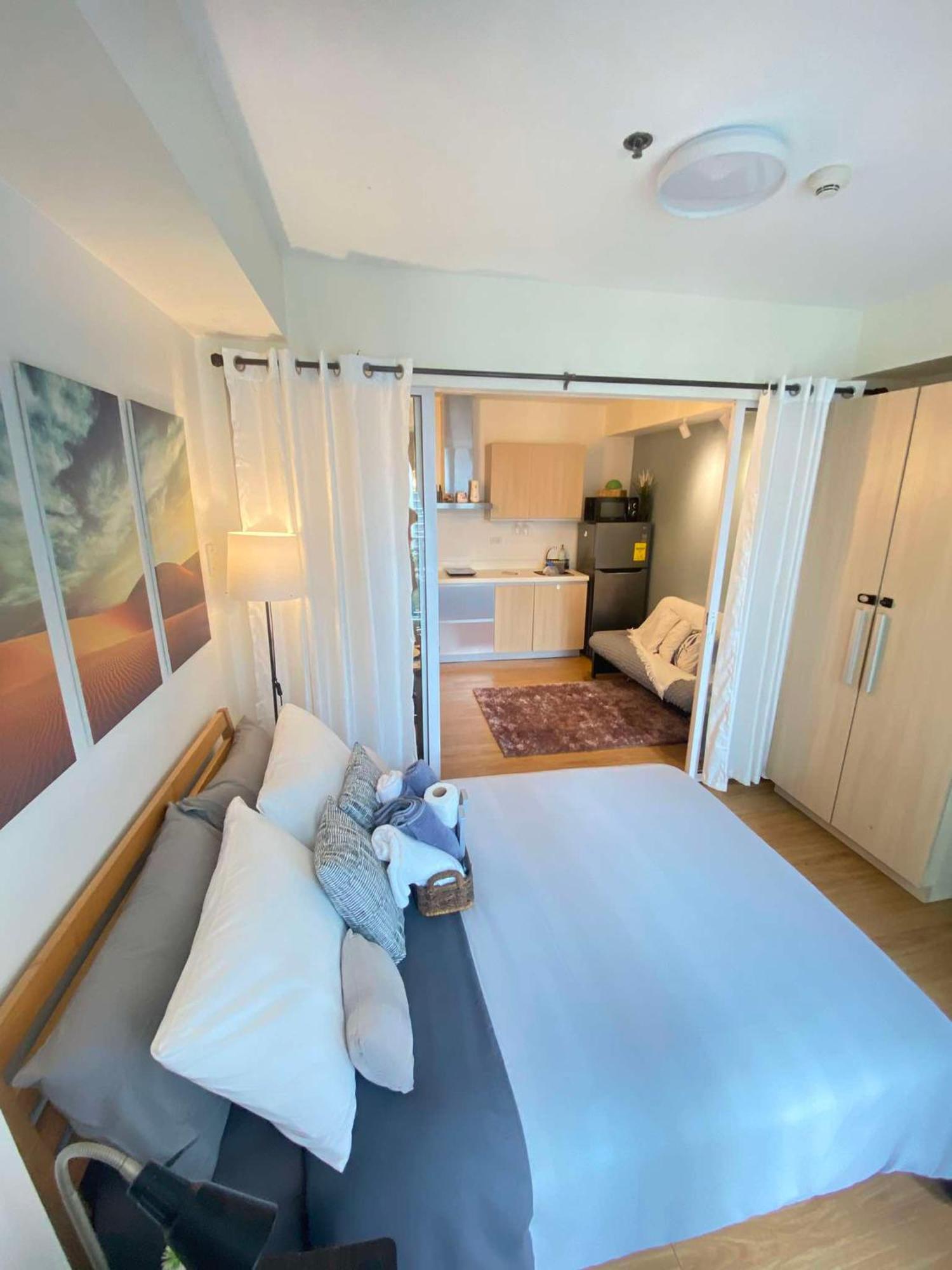 Bahay-bahayan By K&a At Azure Urban Residences