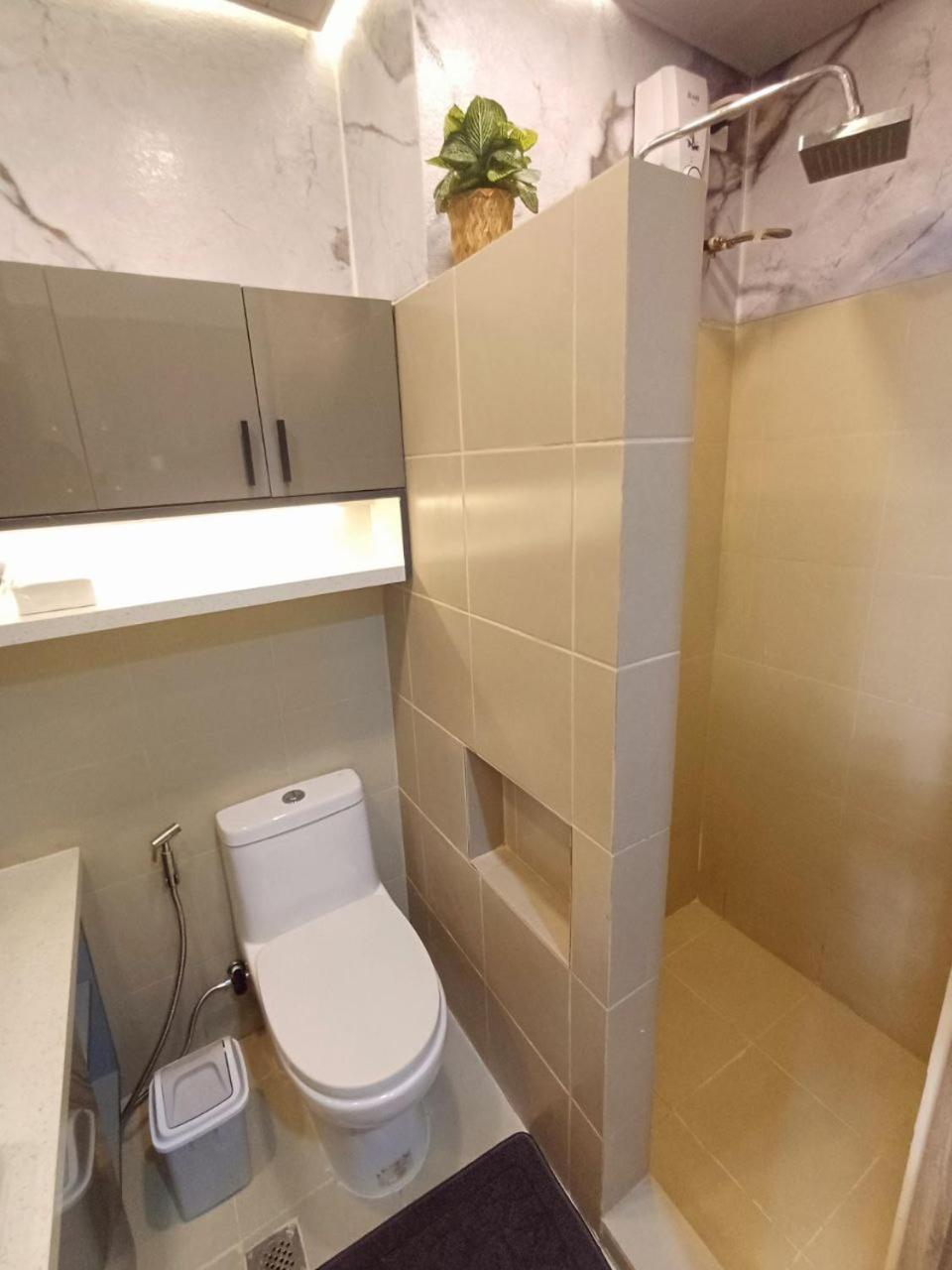 Pasay Daily Rent Near Naia Airport And Mall Of Hotel 3*