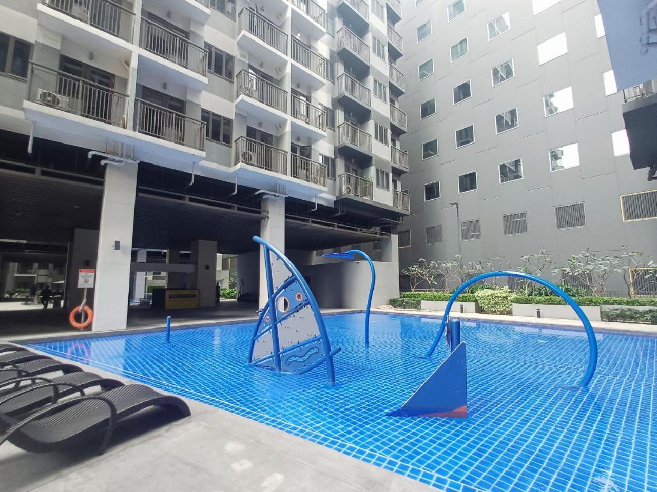 Pasay Daily Rent Near Naia Airport And Mall Of