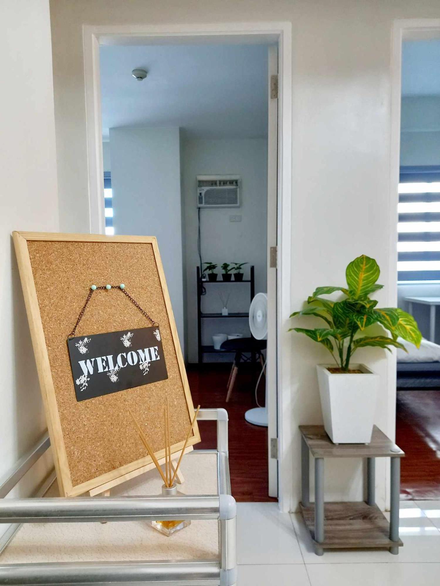 Tres Palmas 2br Unit Taguig Self-check-in & Wi-fi Apartment Manila