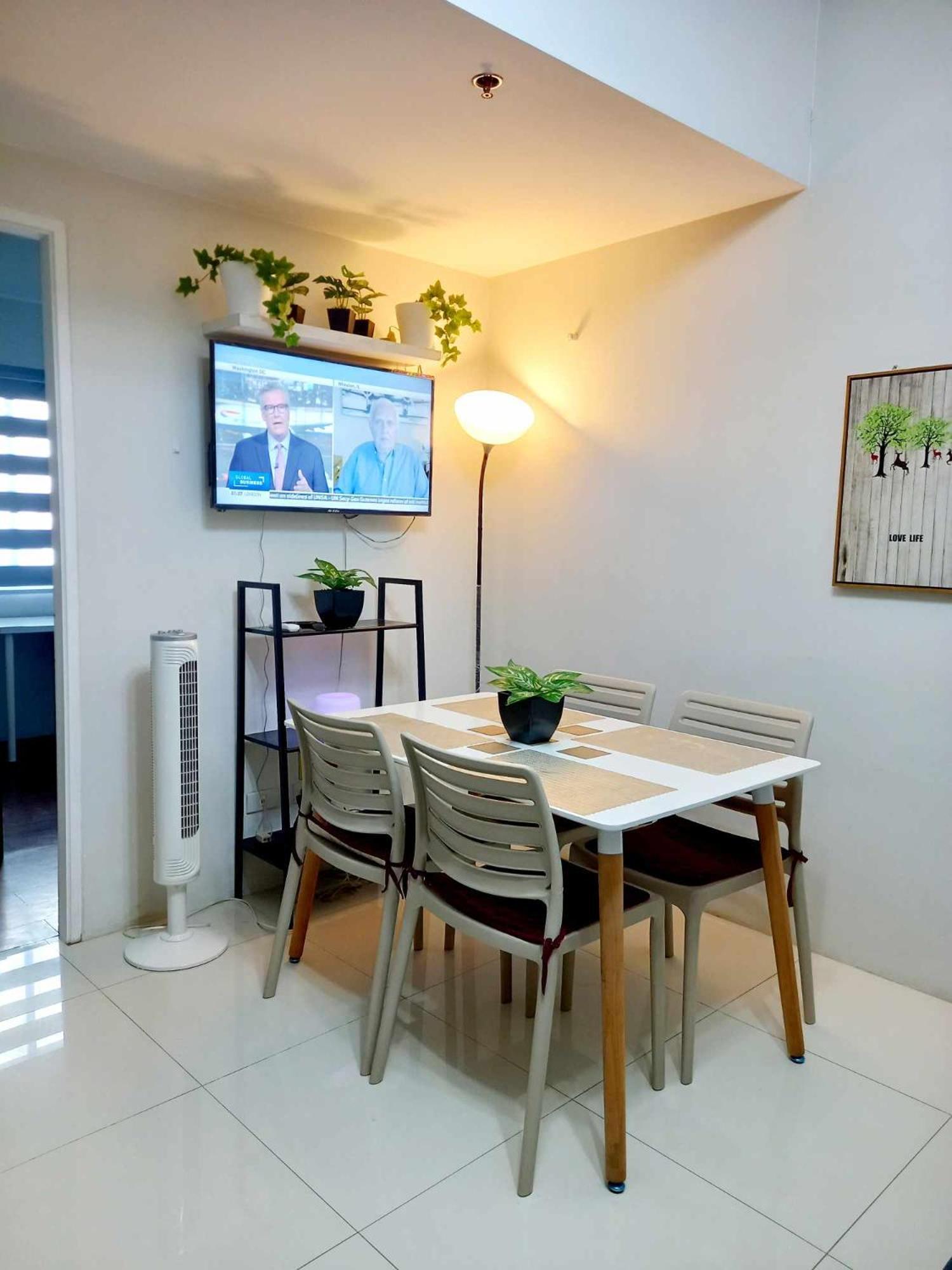 Apartment Tres Palmas 2br Unit Taguig Self-check-in & Wi-fi
