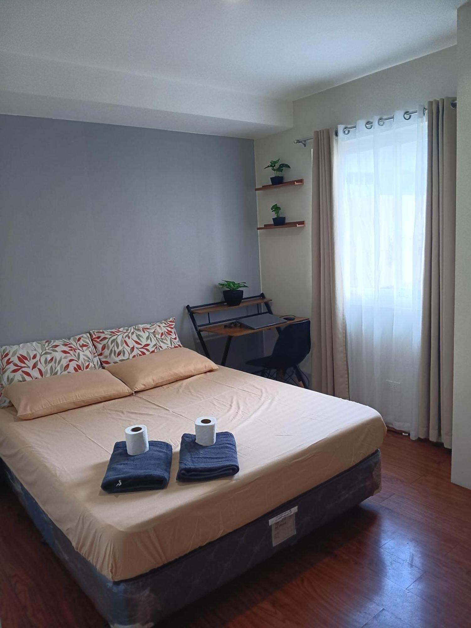 Apartment Tres Palmas 2br Unit Taguig Self-check-in & Wi-fi *