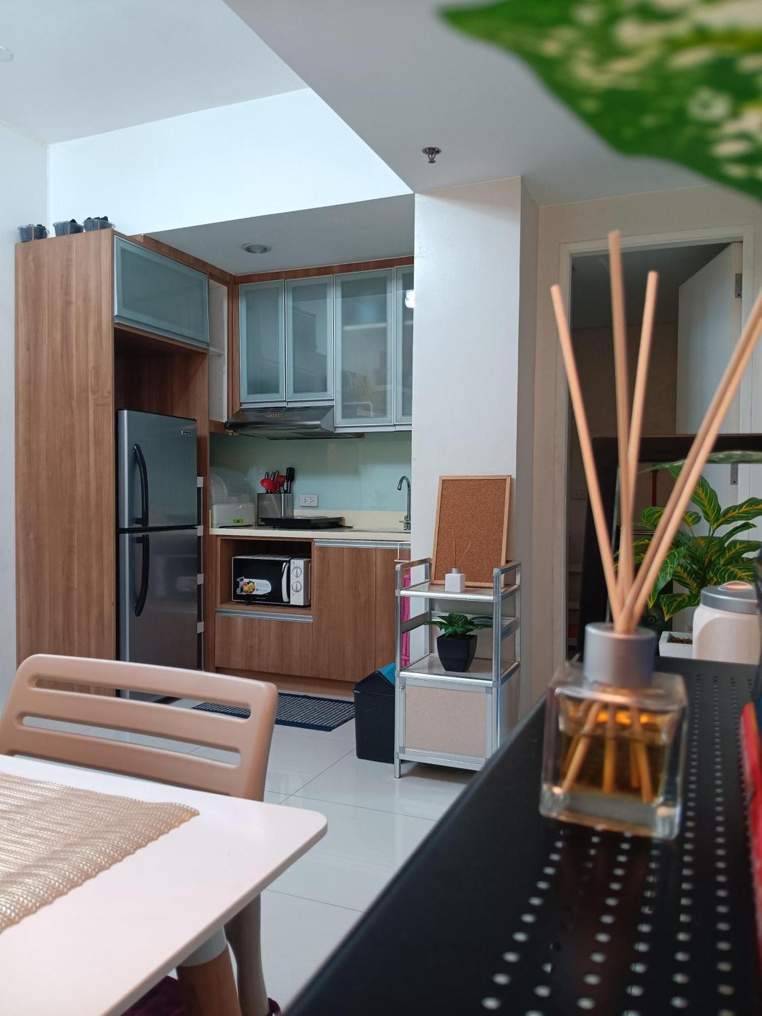 Tres Palmas 2br Unit Taguig Self-check-in & Wi-fi Manila