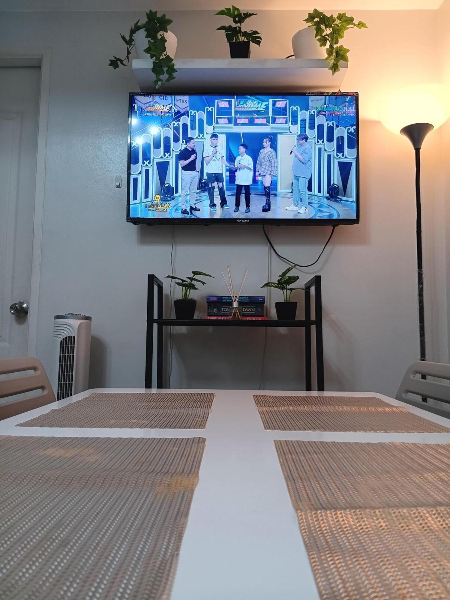 Tres Palmas 2br Unit Taguig Self-check-in & Wi-fi