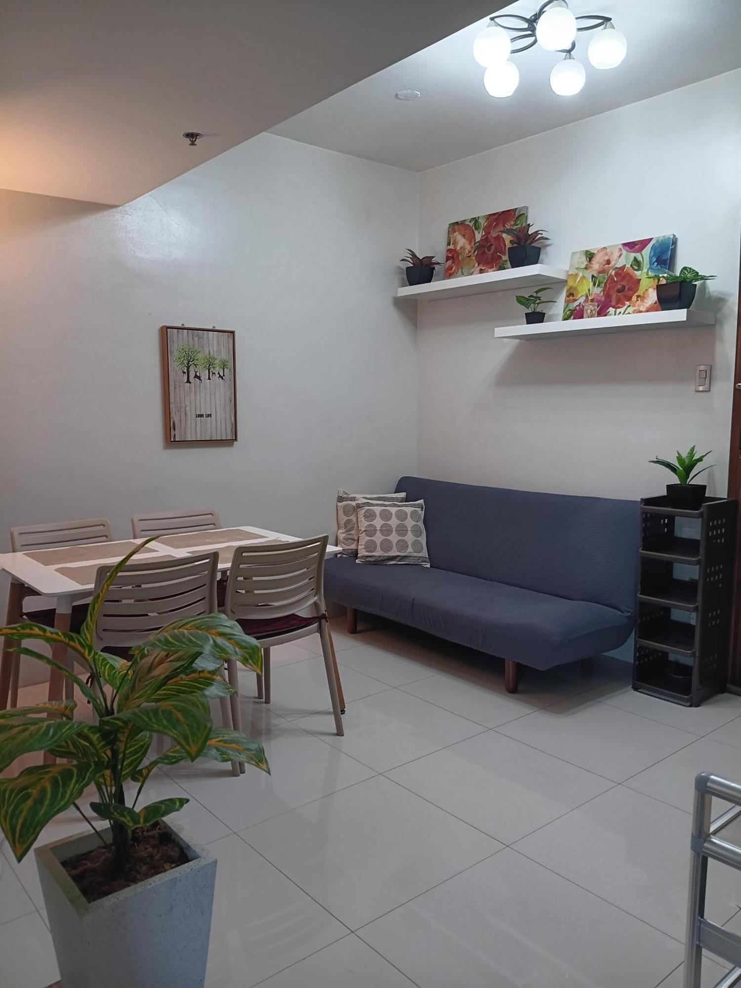 Apartment Tres Palmas 2br Unit Taguig Self-check-in & Wi-fi