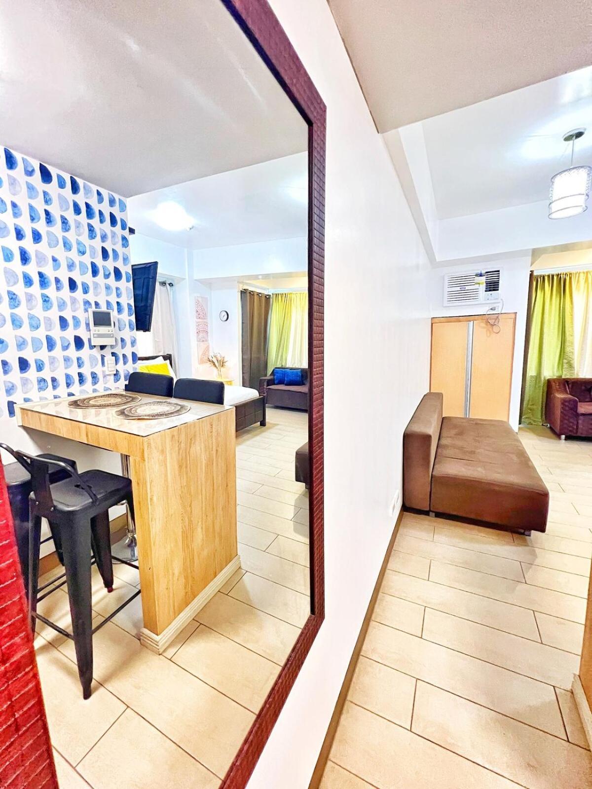 Apartment Unit Across Naia T3 & 5 Mins To Runway Manila