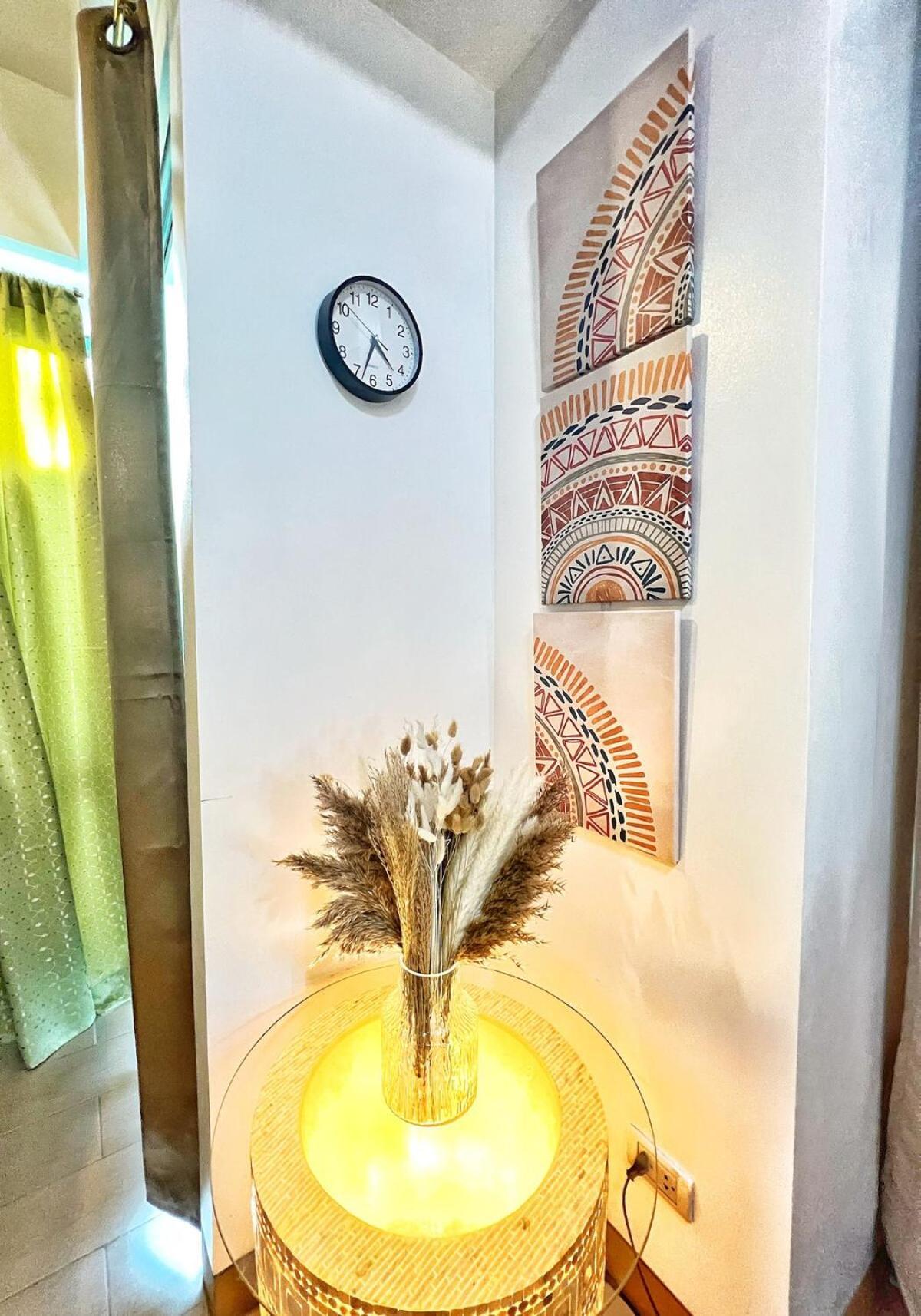 Apartment Unit Across Naia T3 & 5 Mins To Runway Manila