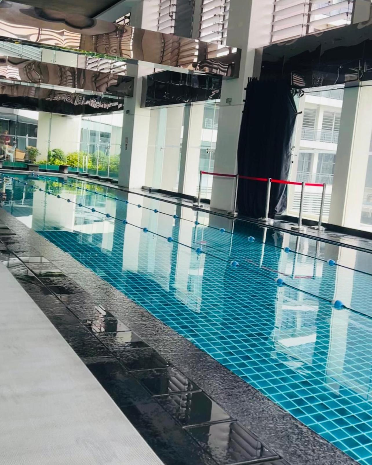 The Gramercy Residences New Sleek 1br Suite, 600mbps Wifi, Netflix & Free Amenities Hotel
