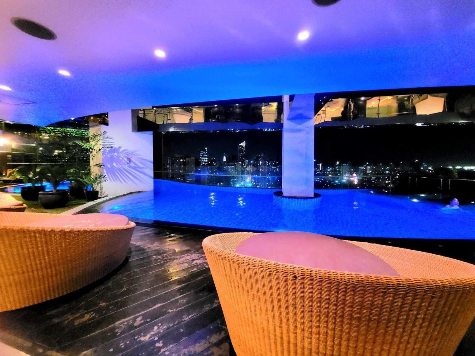 The Gramercy Residences New Sleek 1br Suite, 600mbps Wifi, Netflix & Free Amenities 5* Manila
