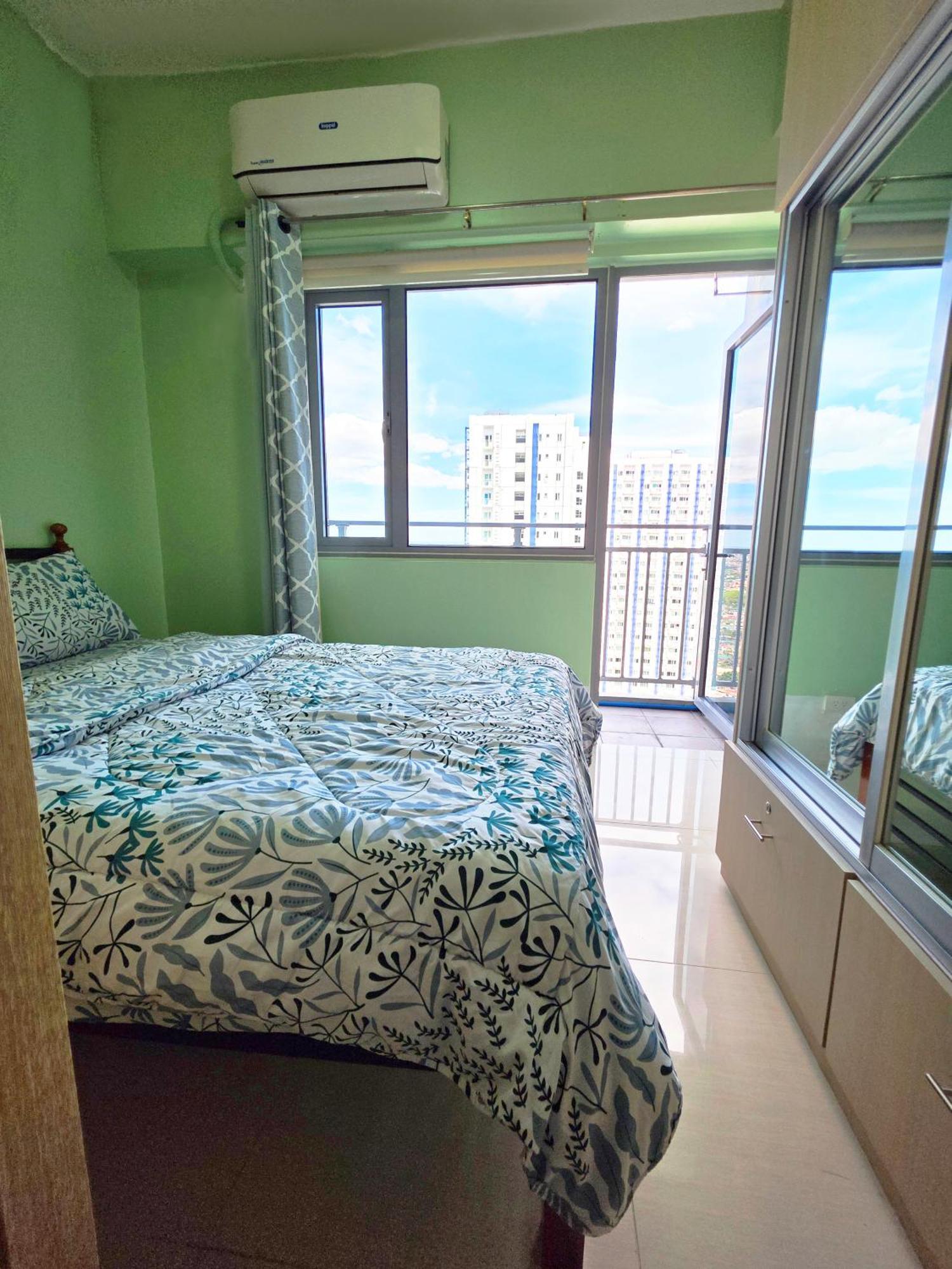 Aparthotel The Grass Residences Tower 4 - 35th Floor *