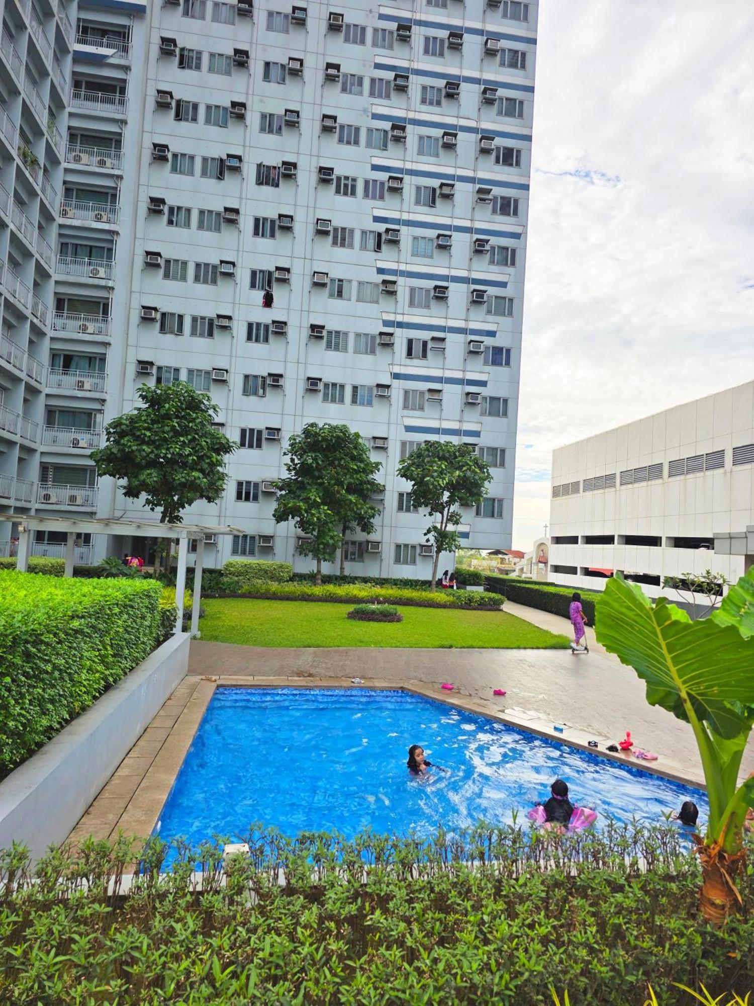 The Grass Residences Tower 4 - 35th Floor * Manila