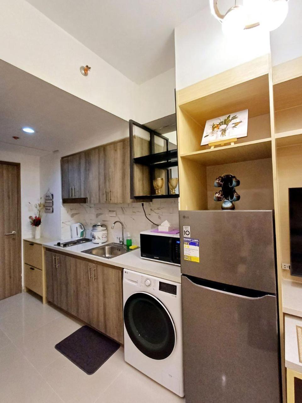 Apartment Shore 2 Tower 2 Unit 1416 Manila