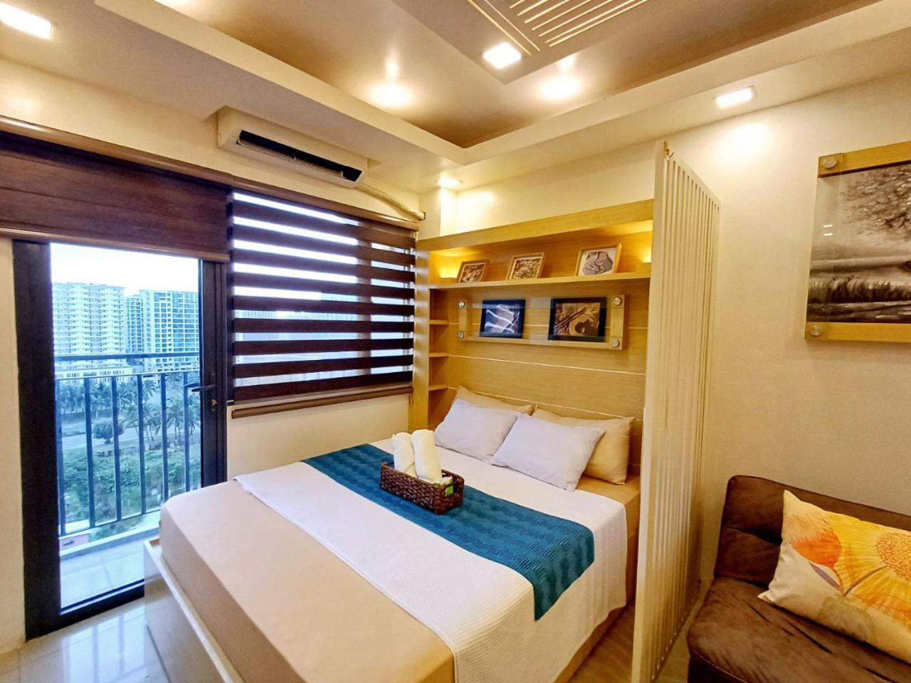 Shore 2 Tower 2 Unit 1416 Manila
