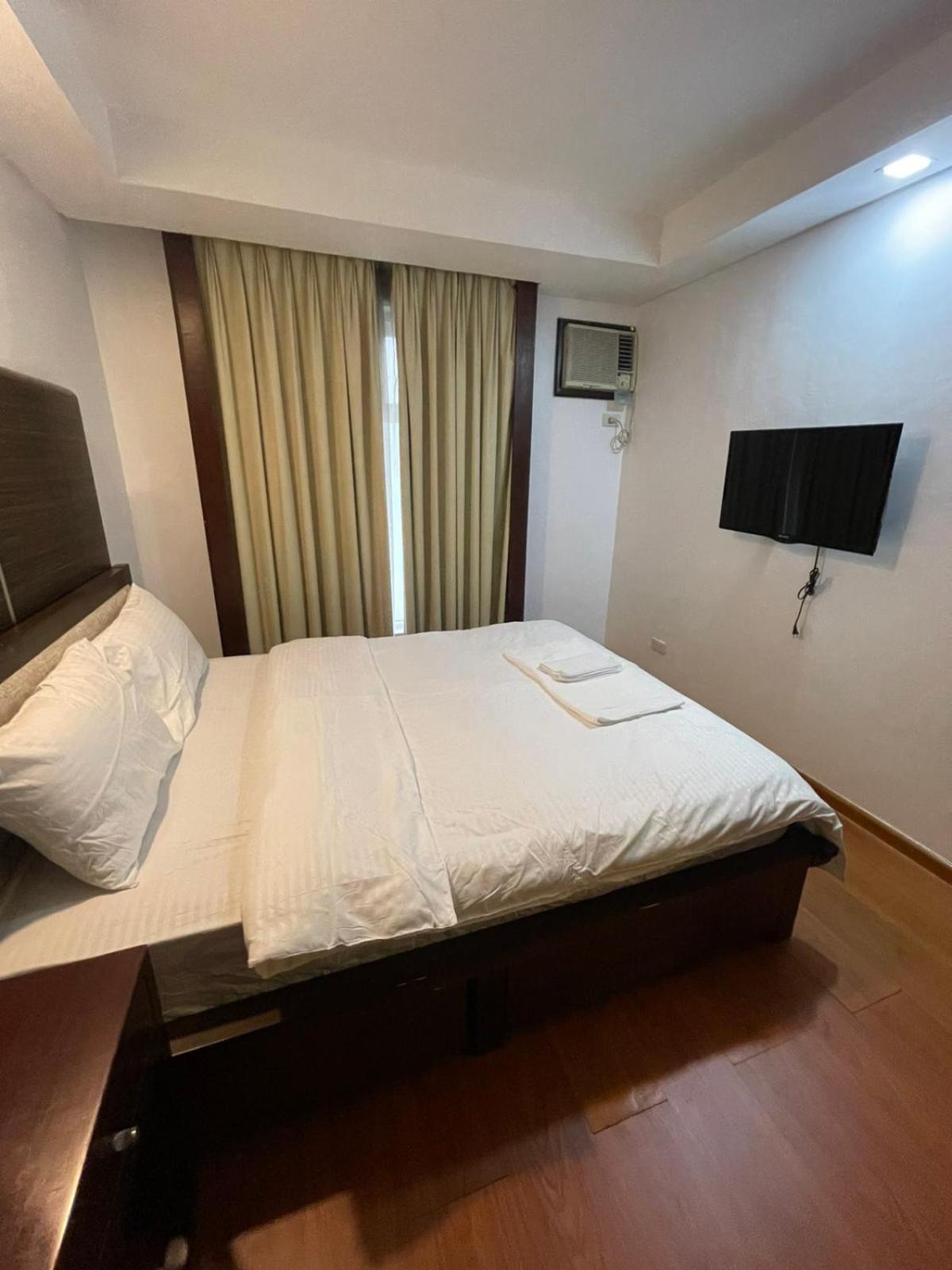 Apartment A Venue Residences Tower 8o Manila
